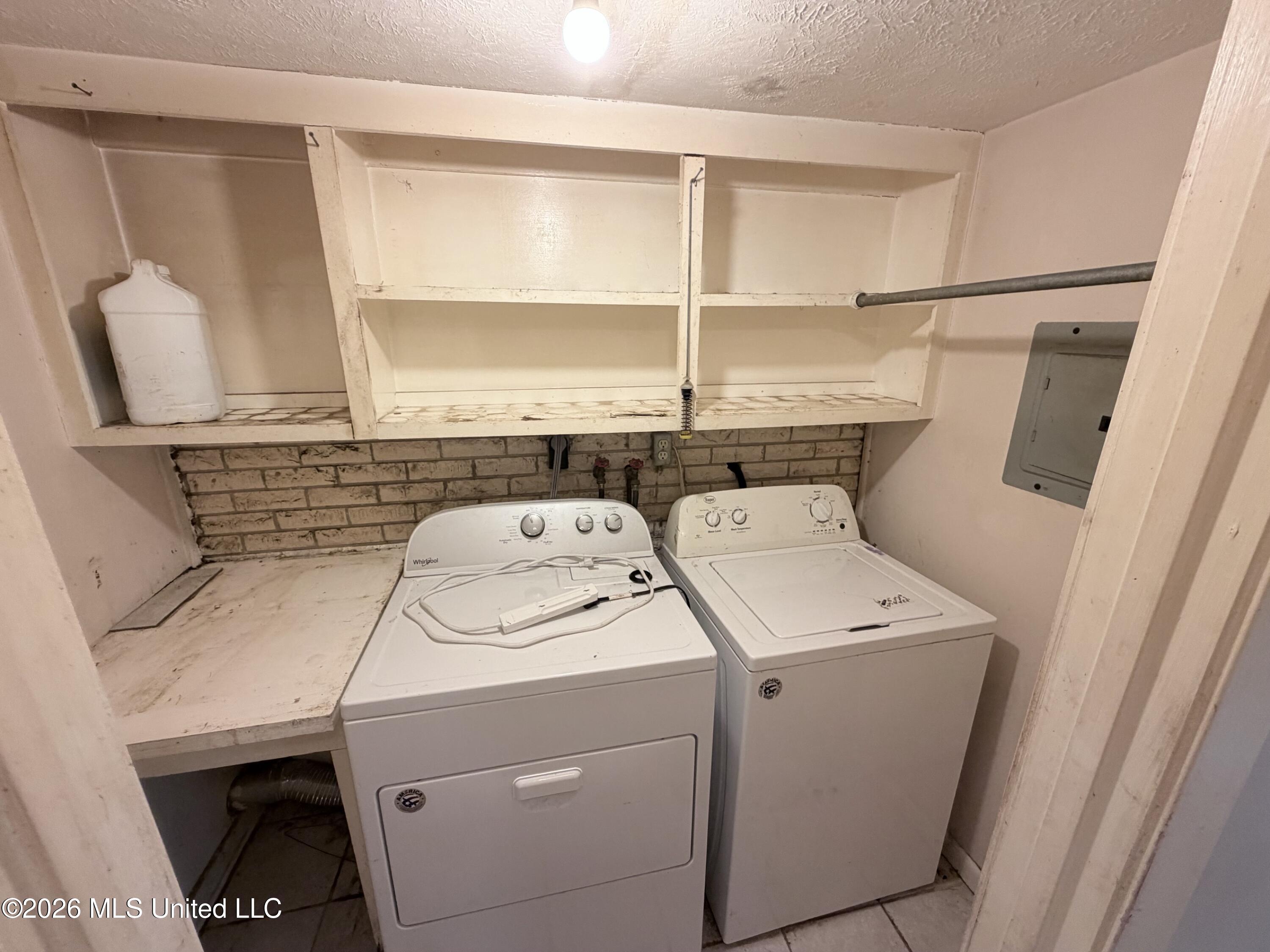 1723 Woodburn Street Property Photo 3