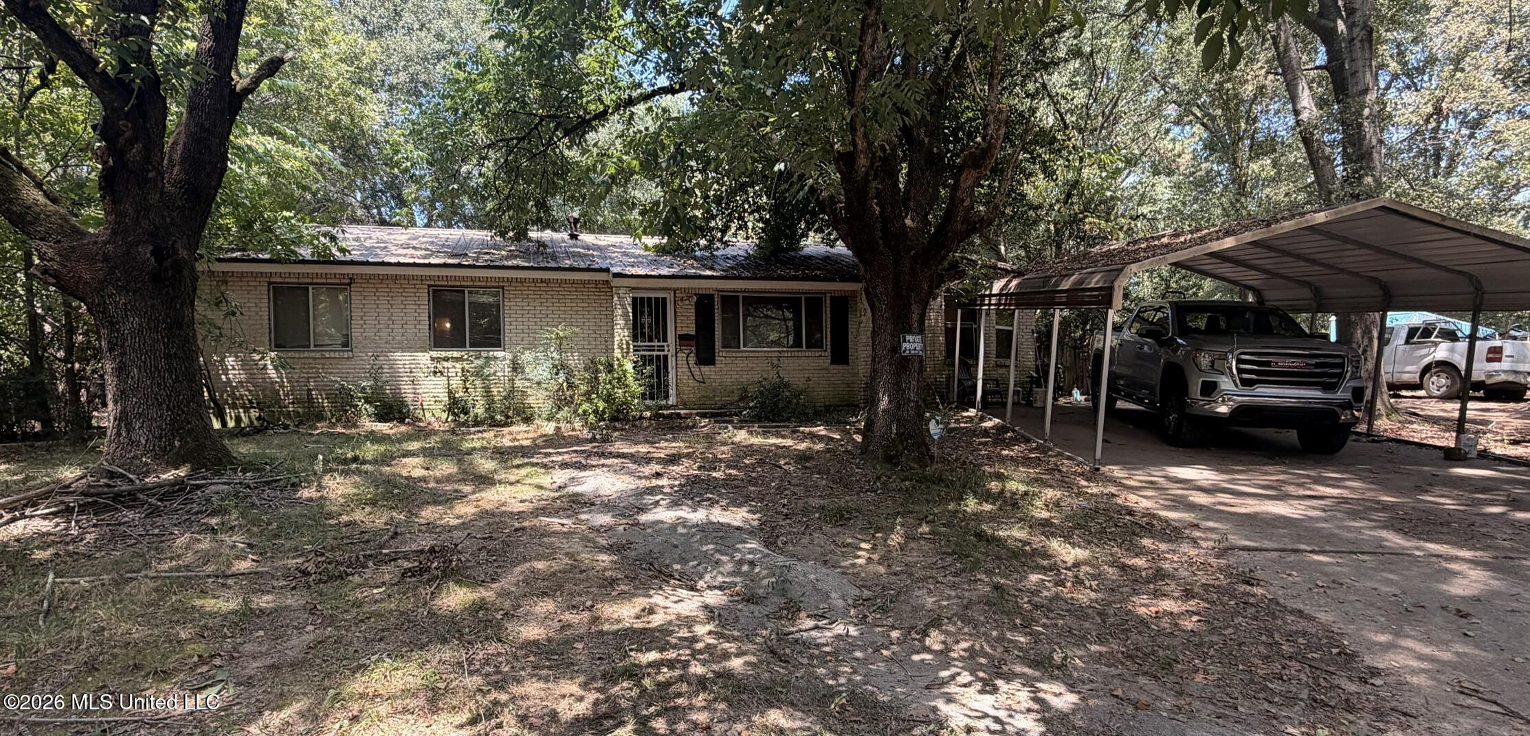 1723 Woodburn Street Property Photo 7
