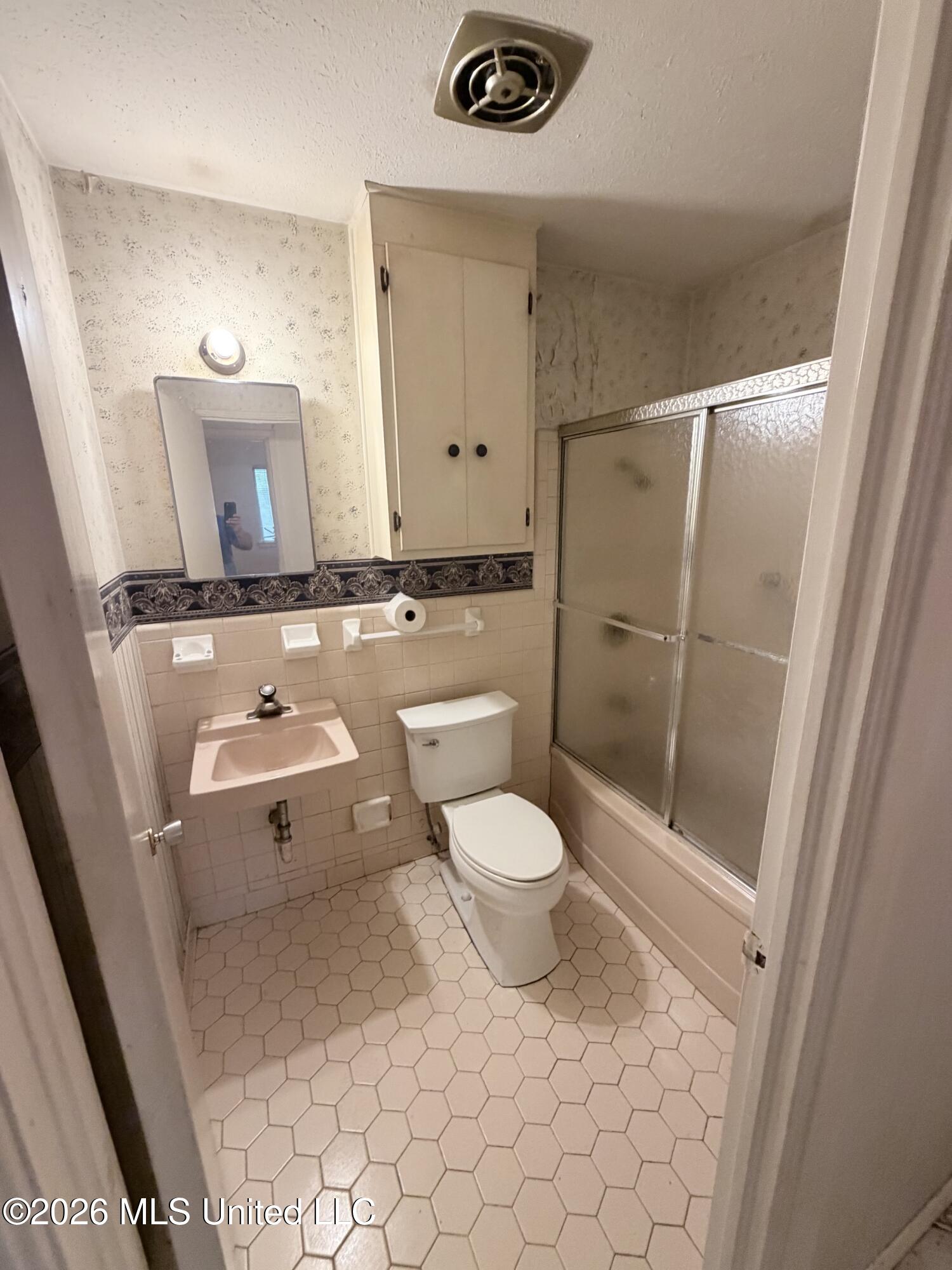 1723 Woodburn Street Property Photo 11