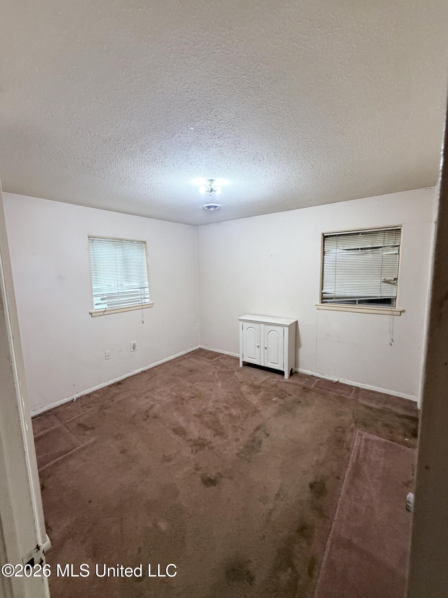 1723 Woodburn Street Property Photo 14
