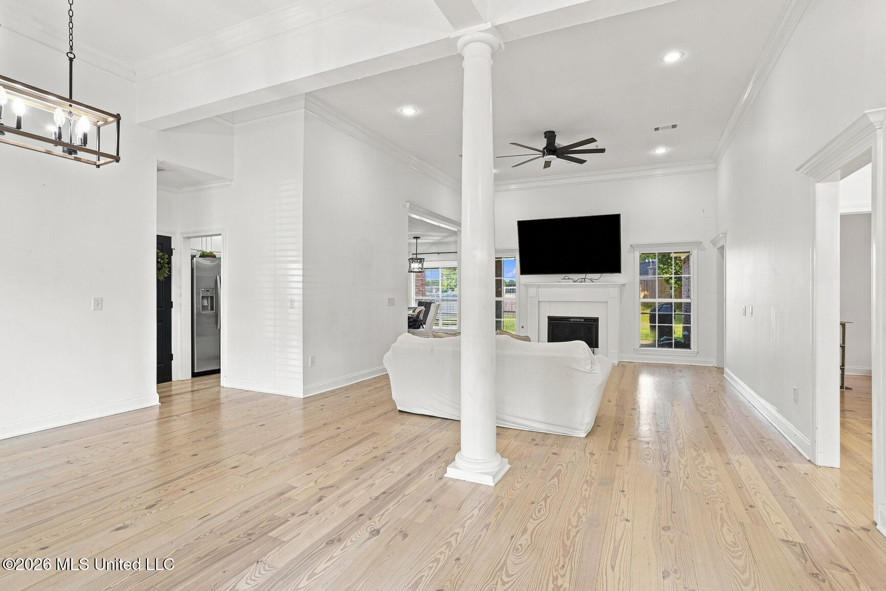 728 Danforth Drive Property Photo 2