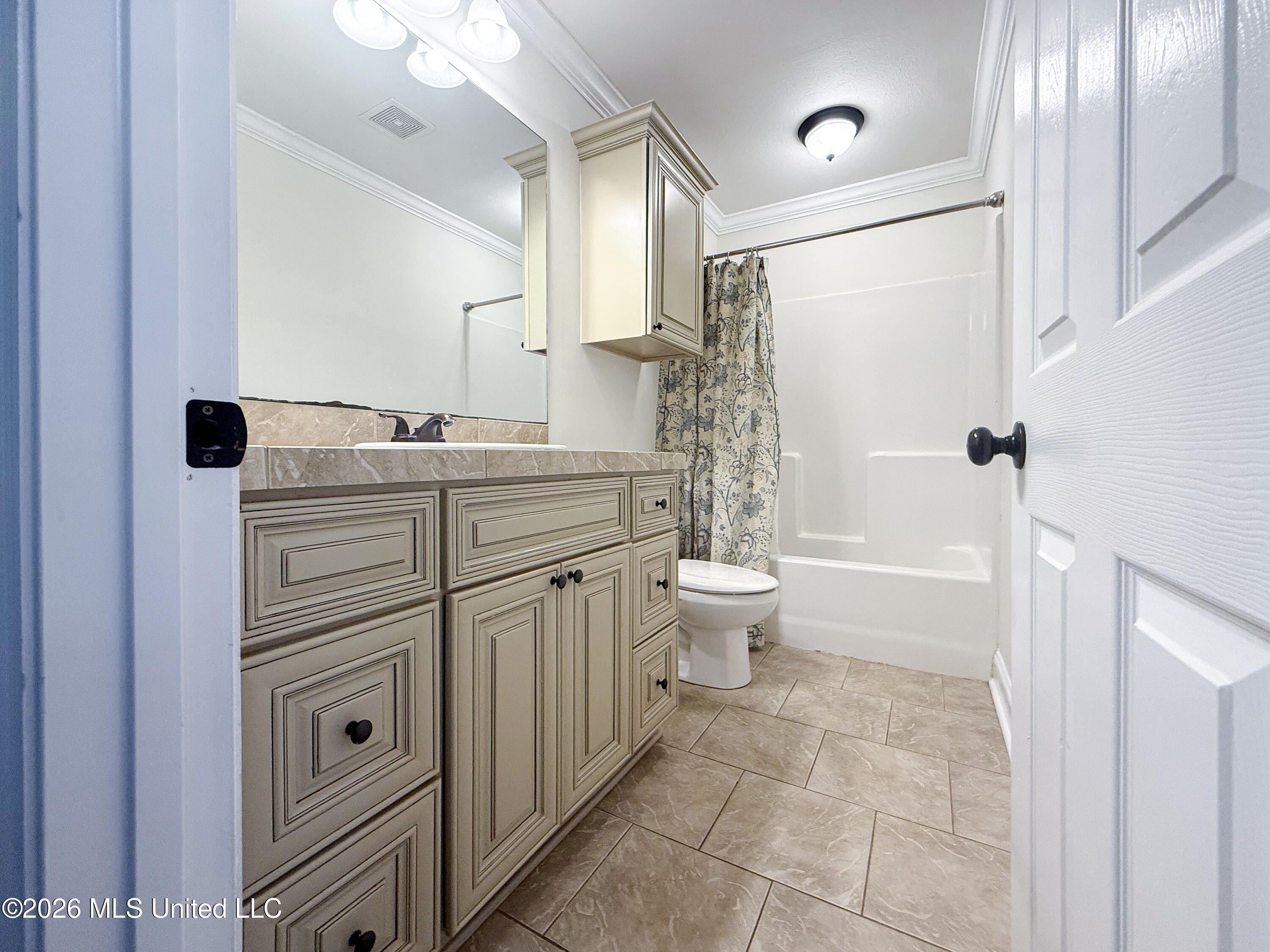 154 Notting Hill Place Property Photo 24