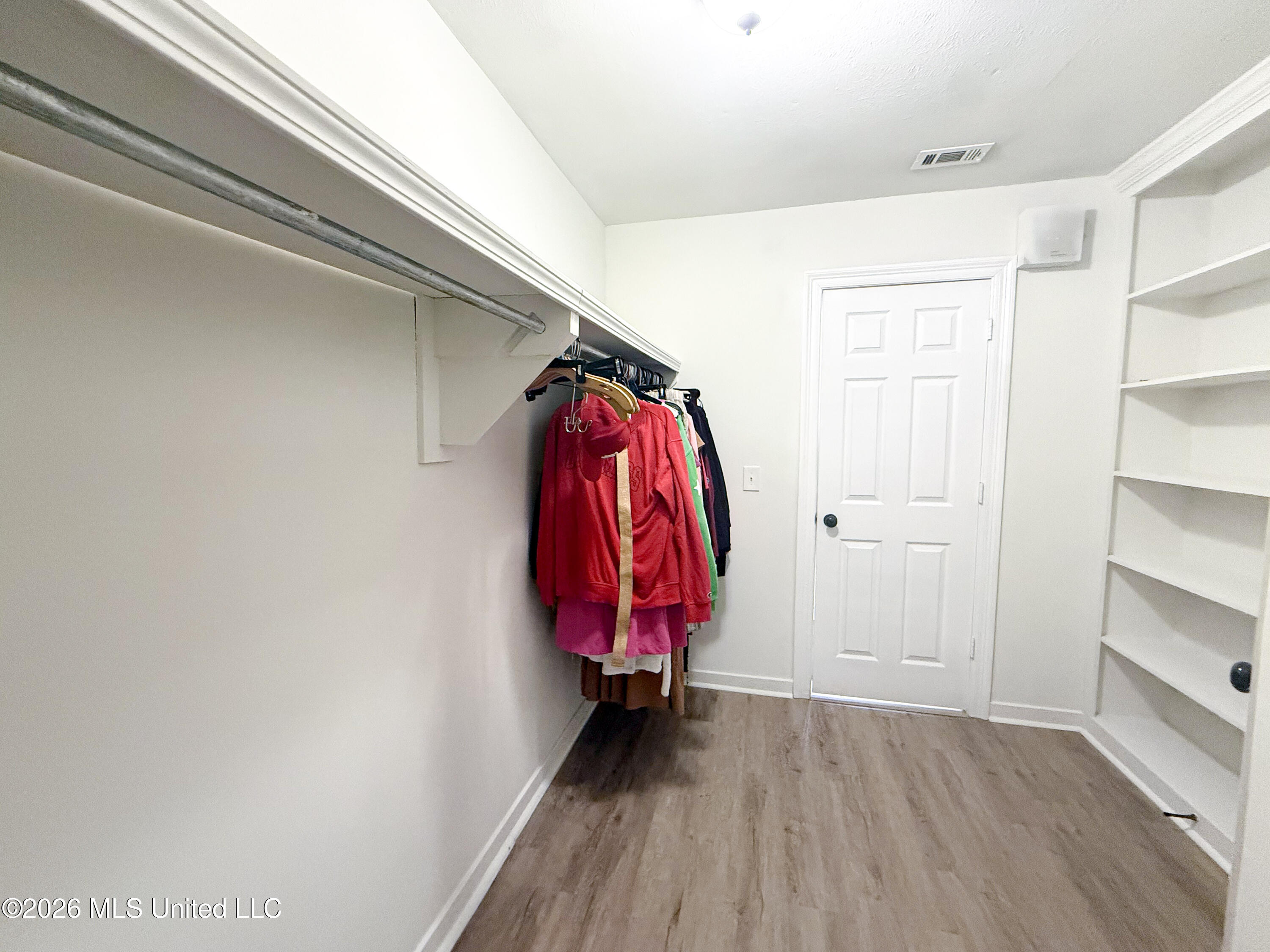 154 Notting Hill Place Property Photo 32