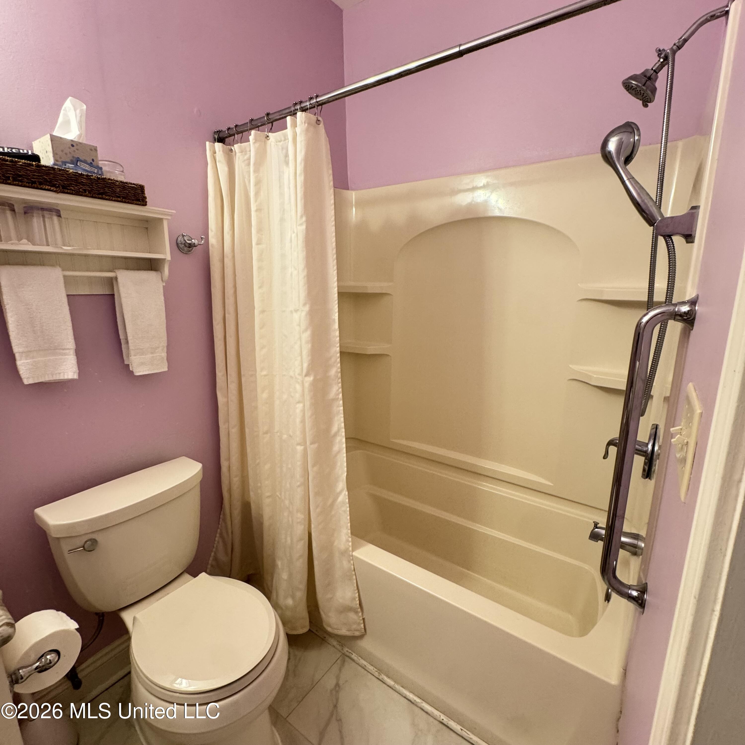 718 N Union Street Property Photo 11