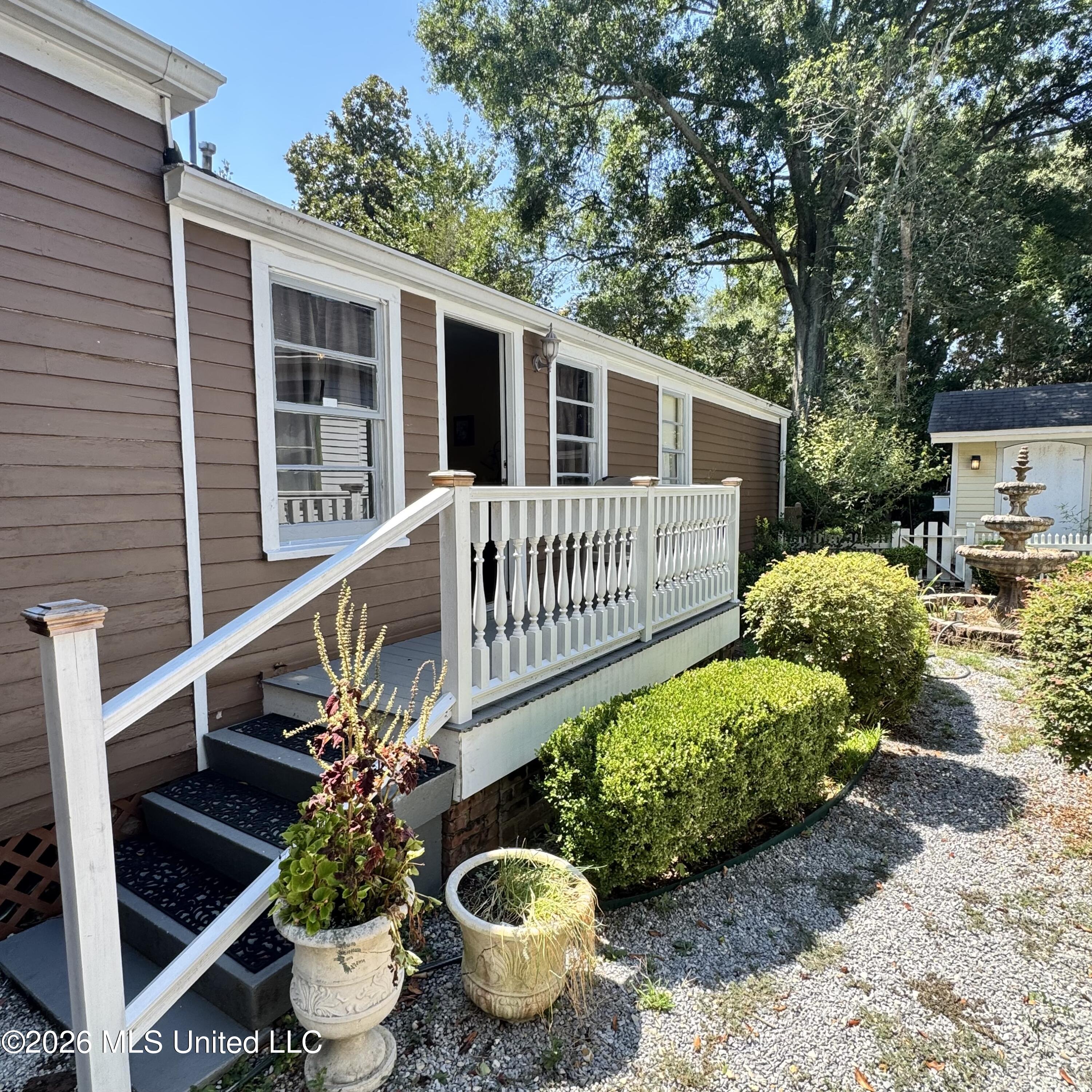 718 N Union Street Property Photo 25