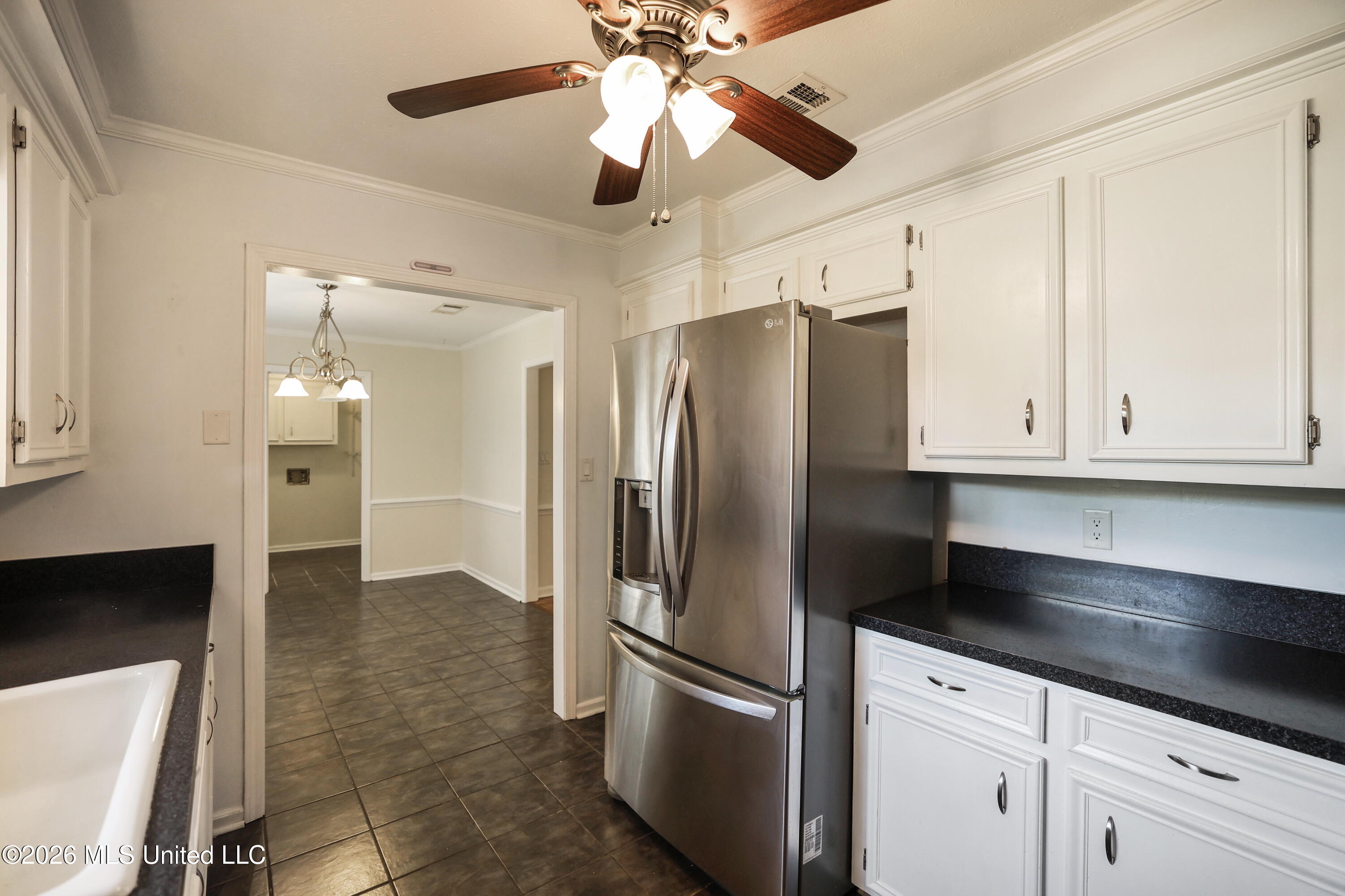 95 Twin Oaks Drive Property Photo 10