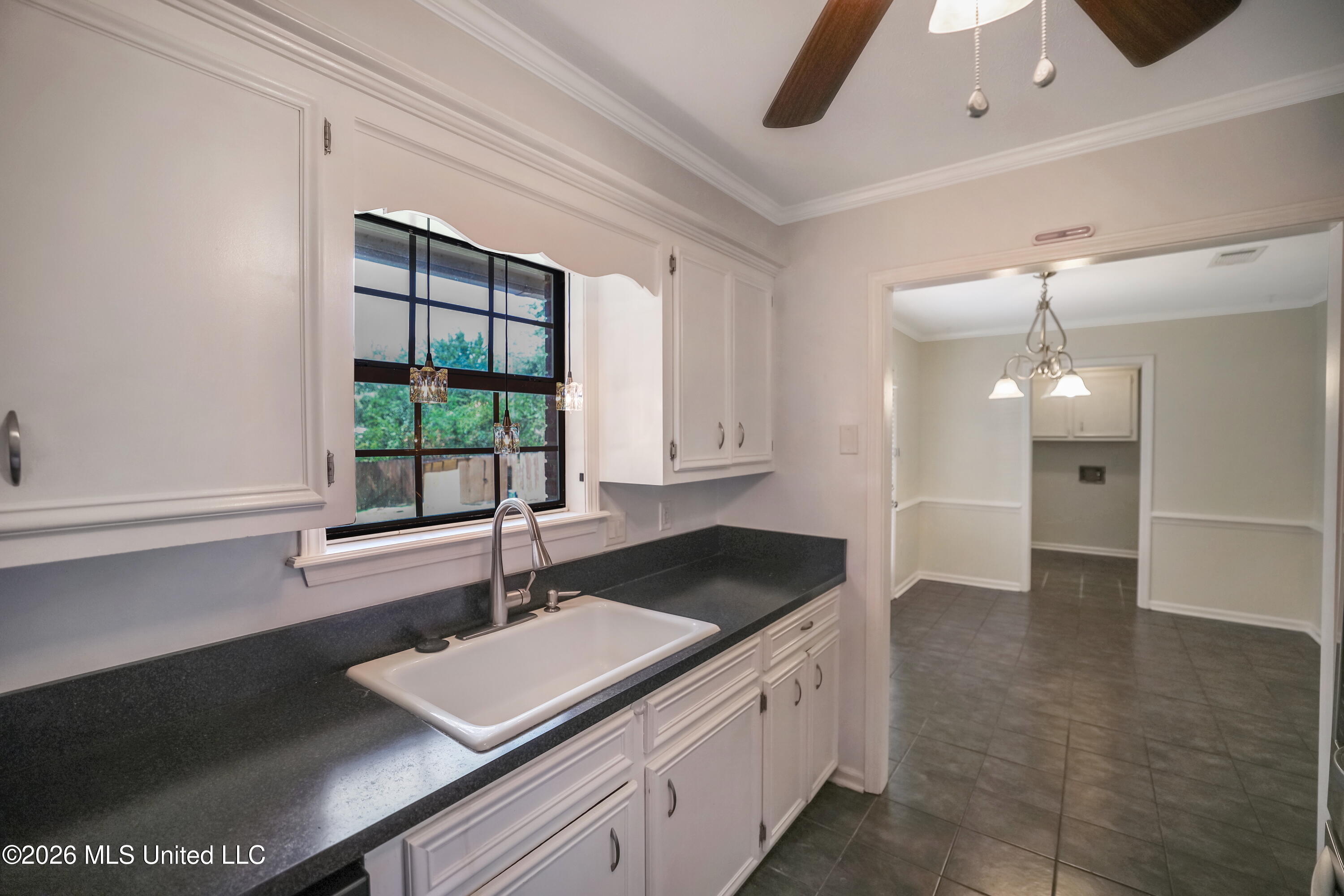 95 Twin Oaks Drive Property Photo 12