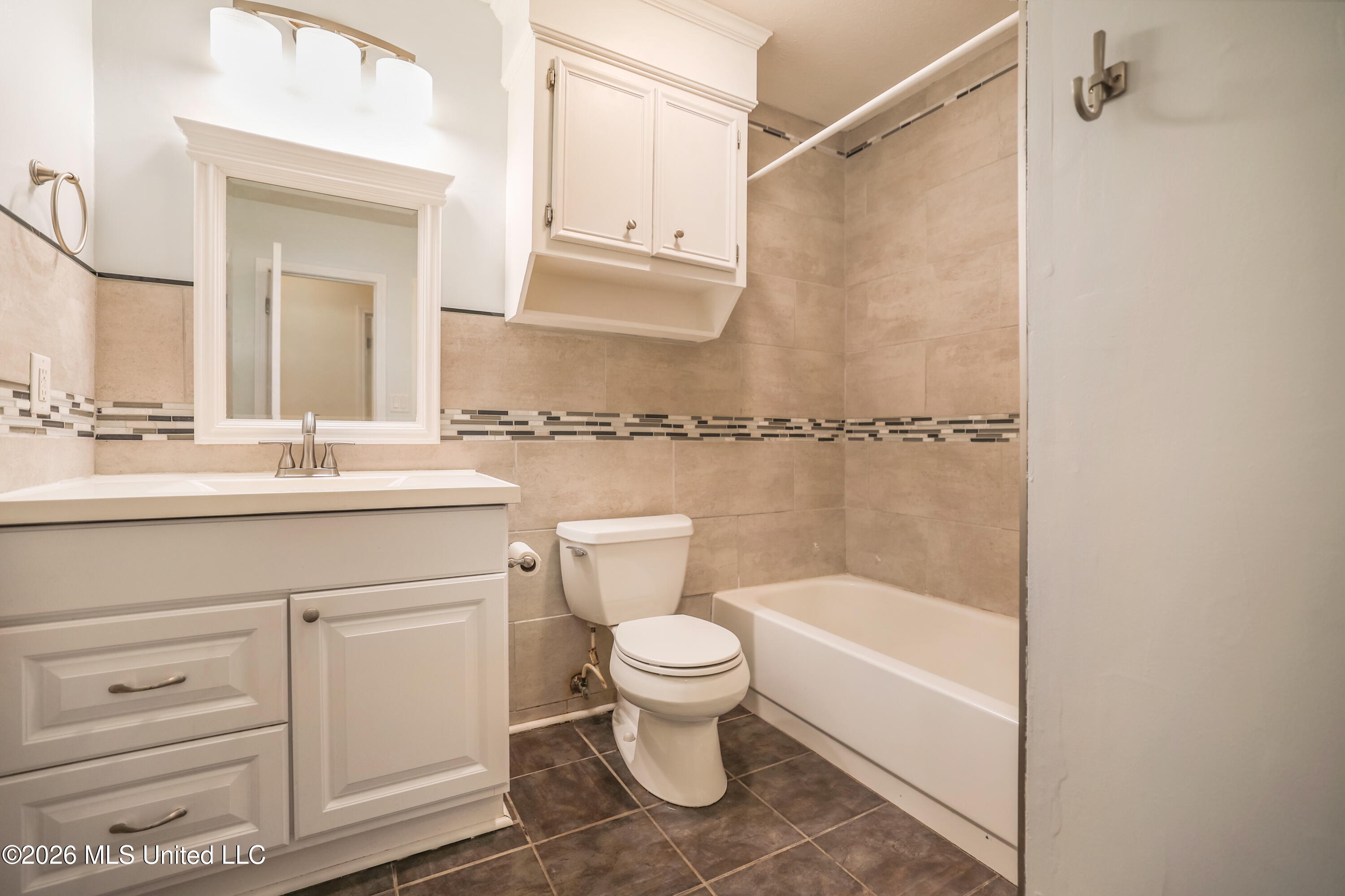 95 Twin Oaks Drive Property Photo 20