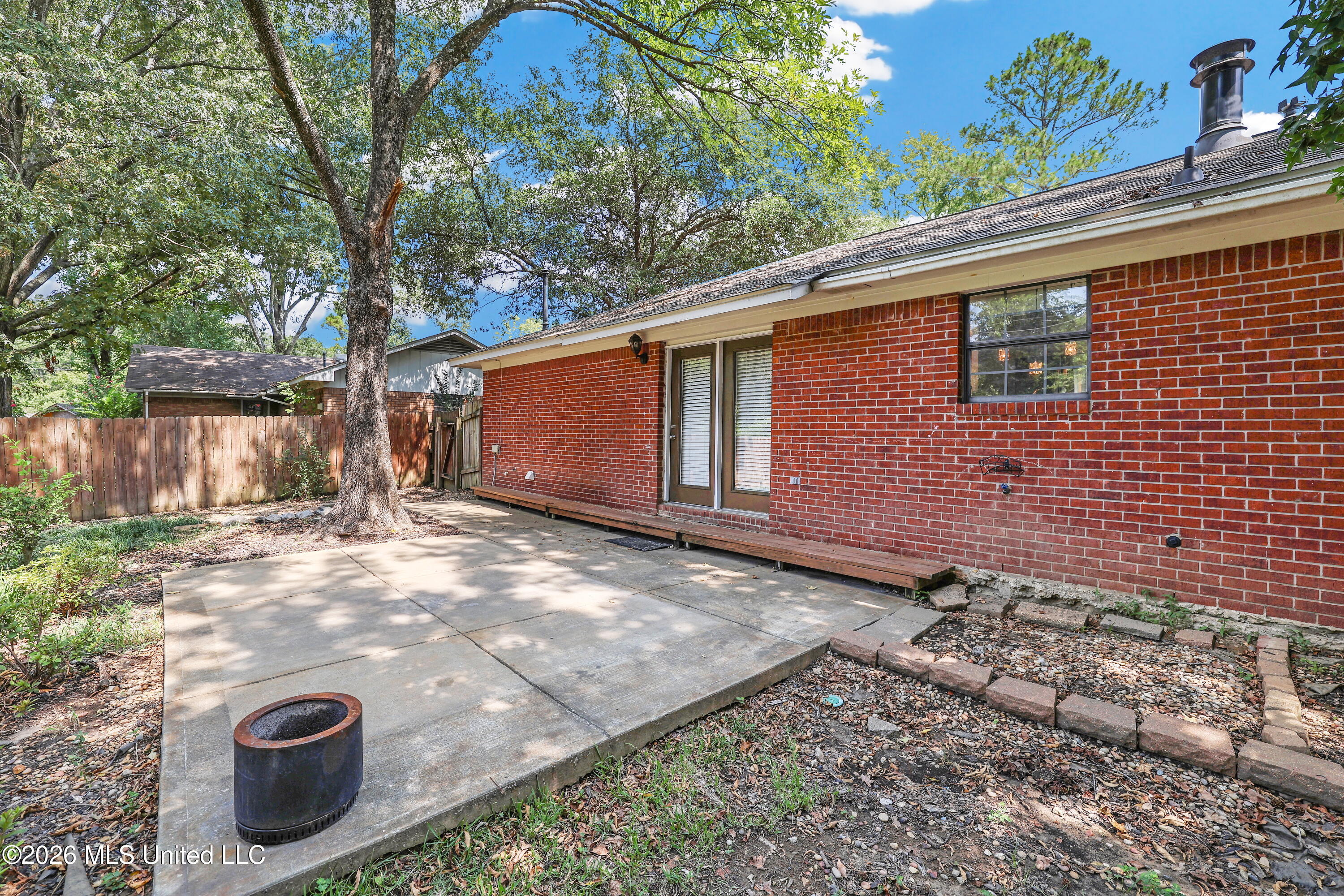 95 Twin Oaks Drive Property Photo 35