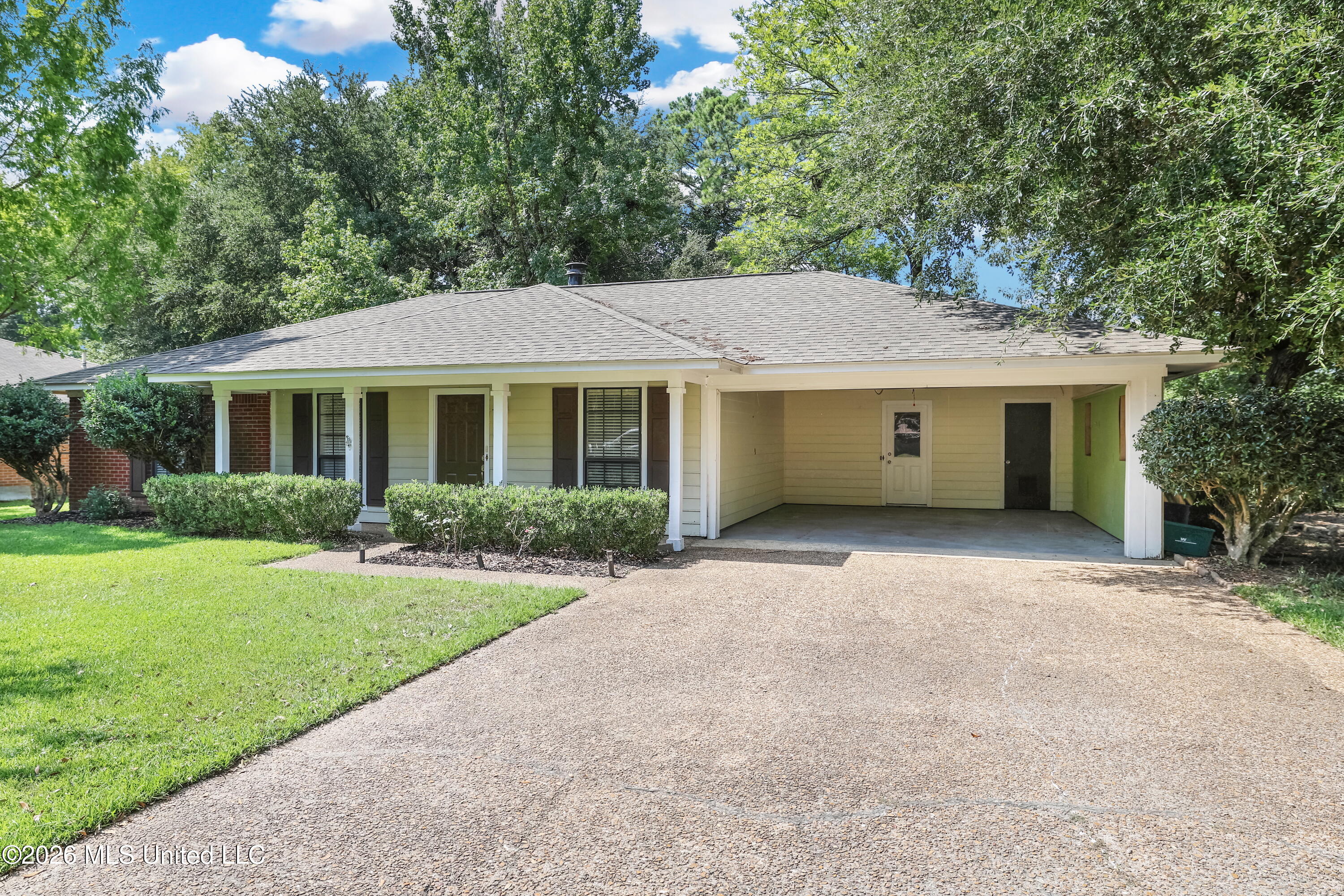 95 Twin Oaks Drive Property Photo 37