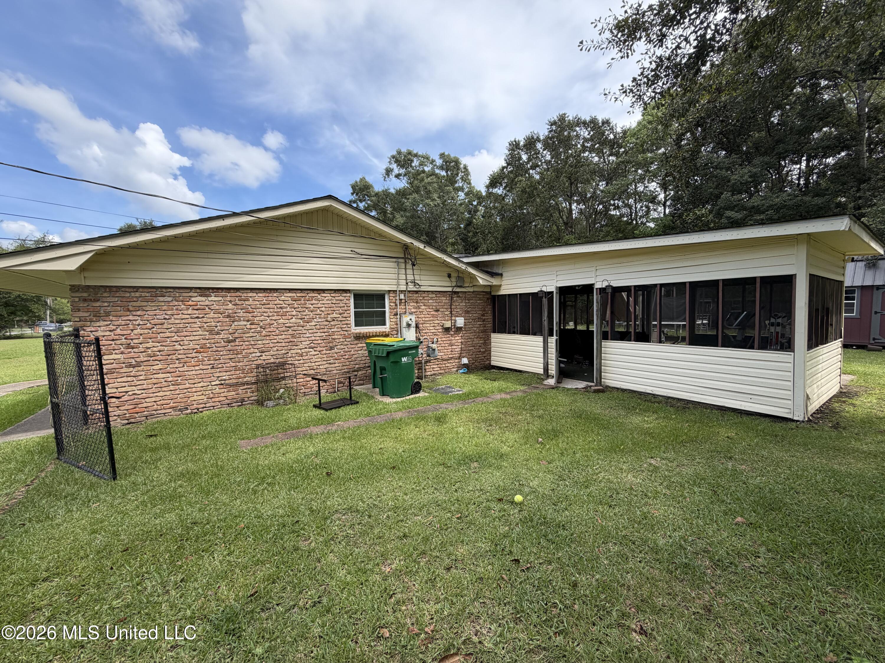 9234 Guywood Road Property Photo 15