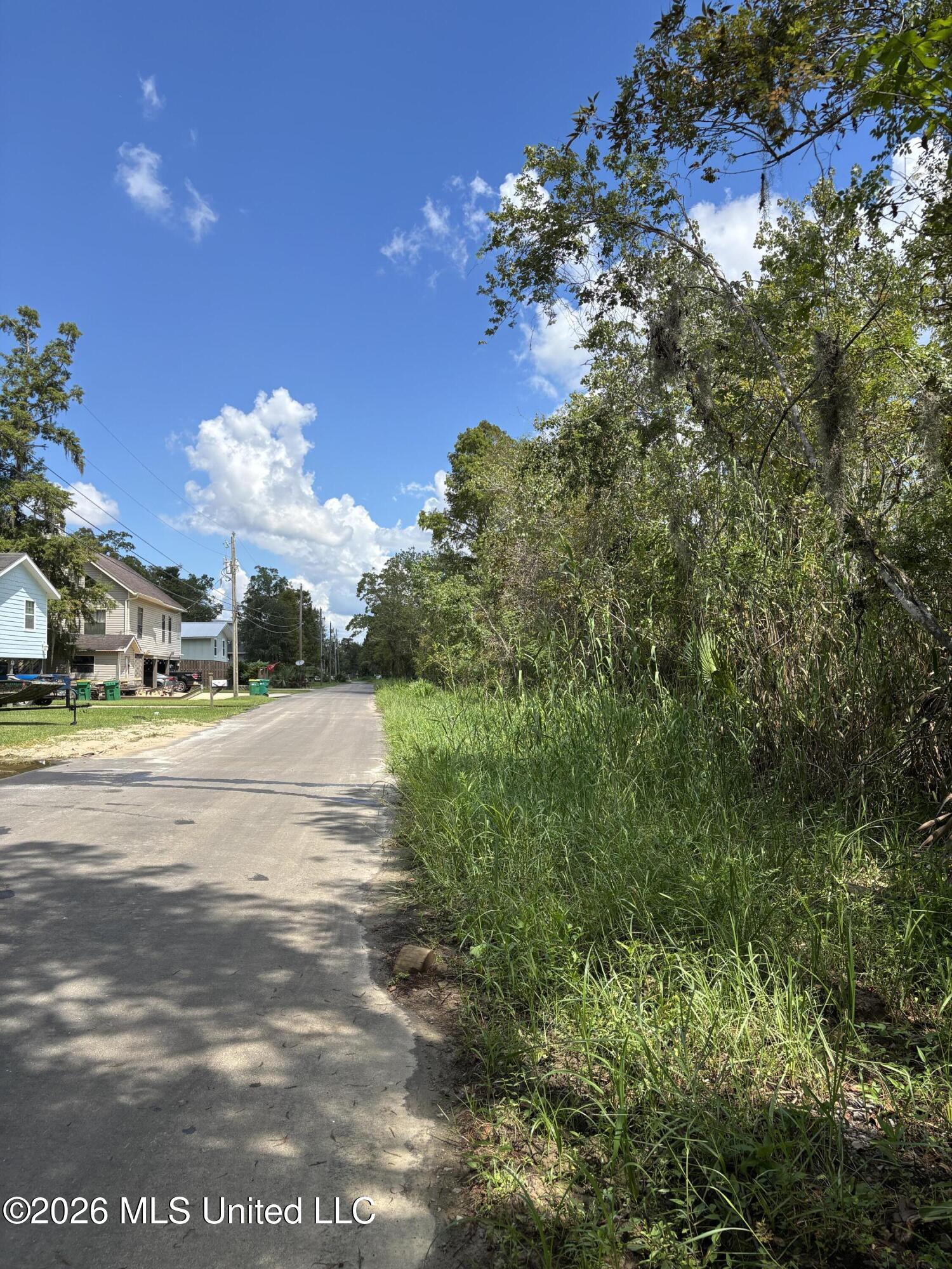 Cochran Avenue Property Photo 8
