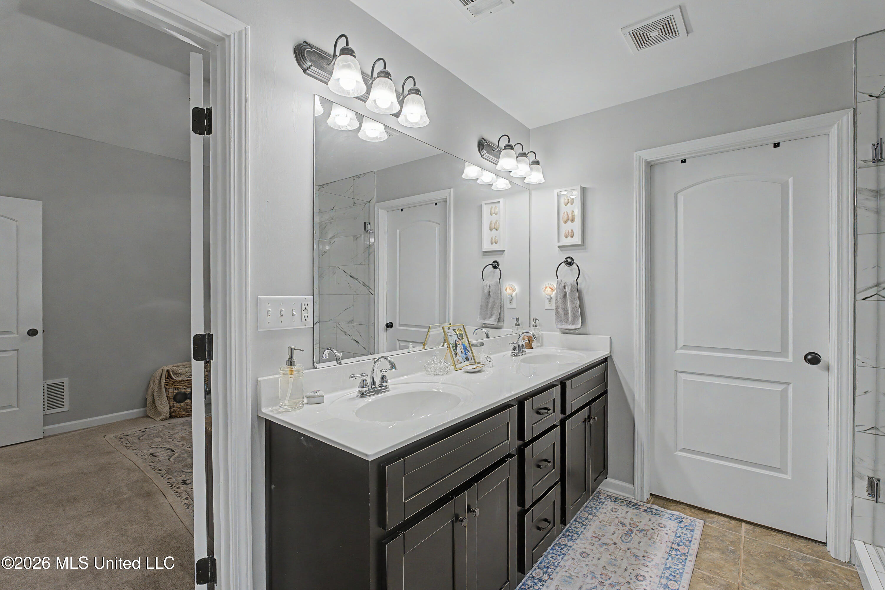 2681 Cherry Tree Drive Property Photo 24