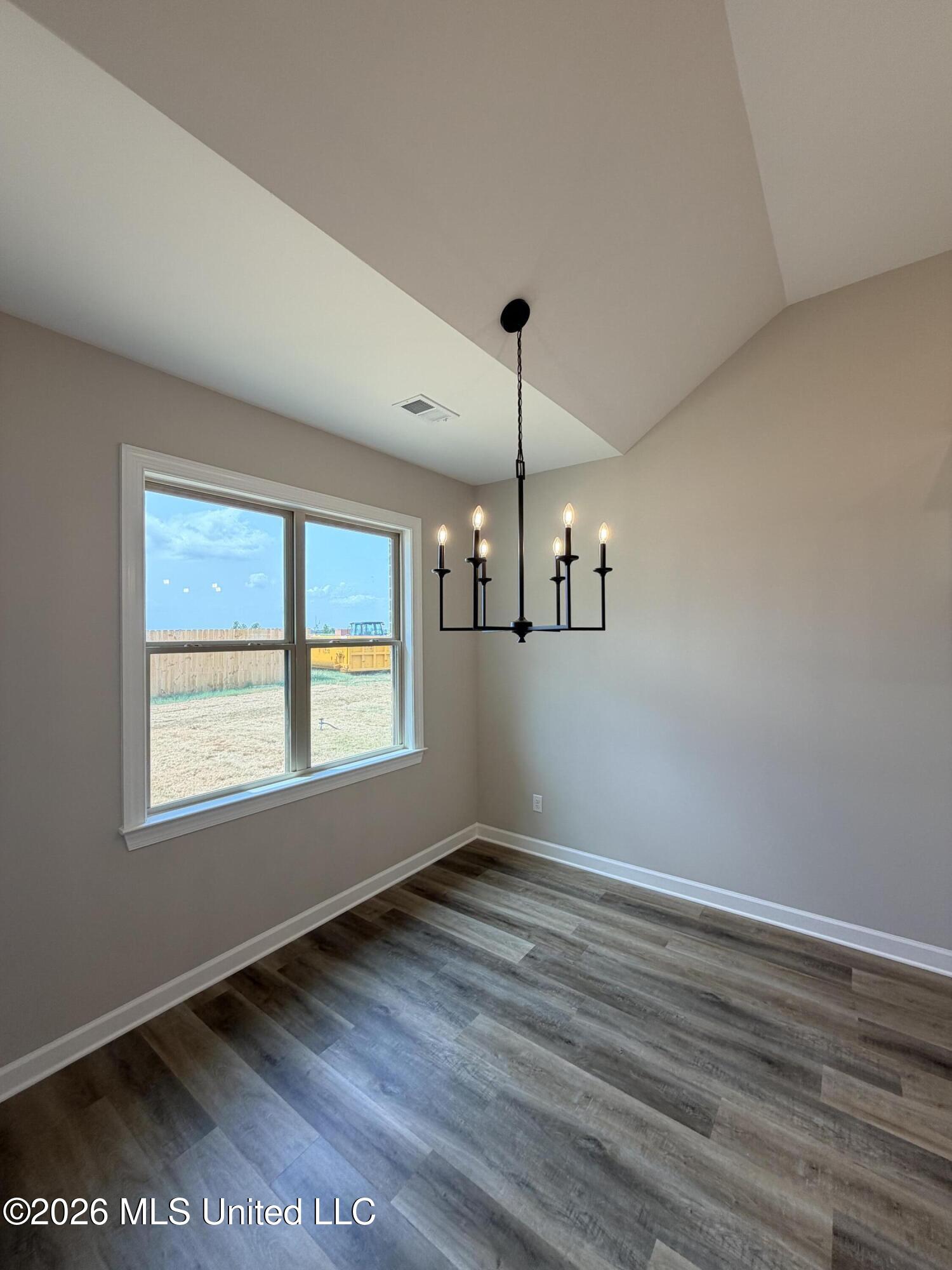 3151 E School Loop Road Property Photo 6