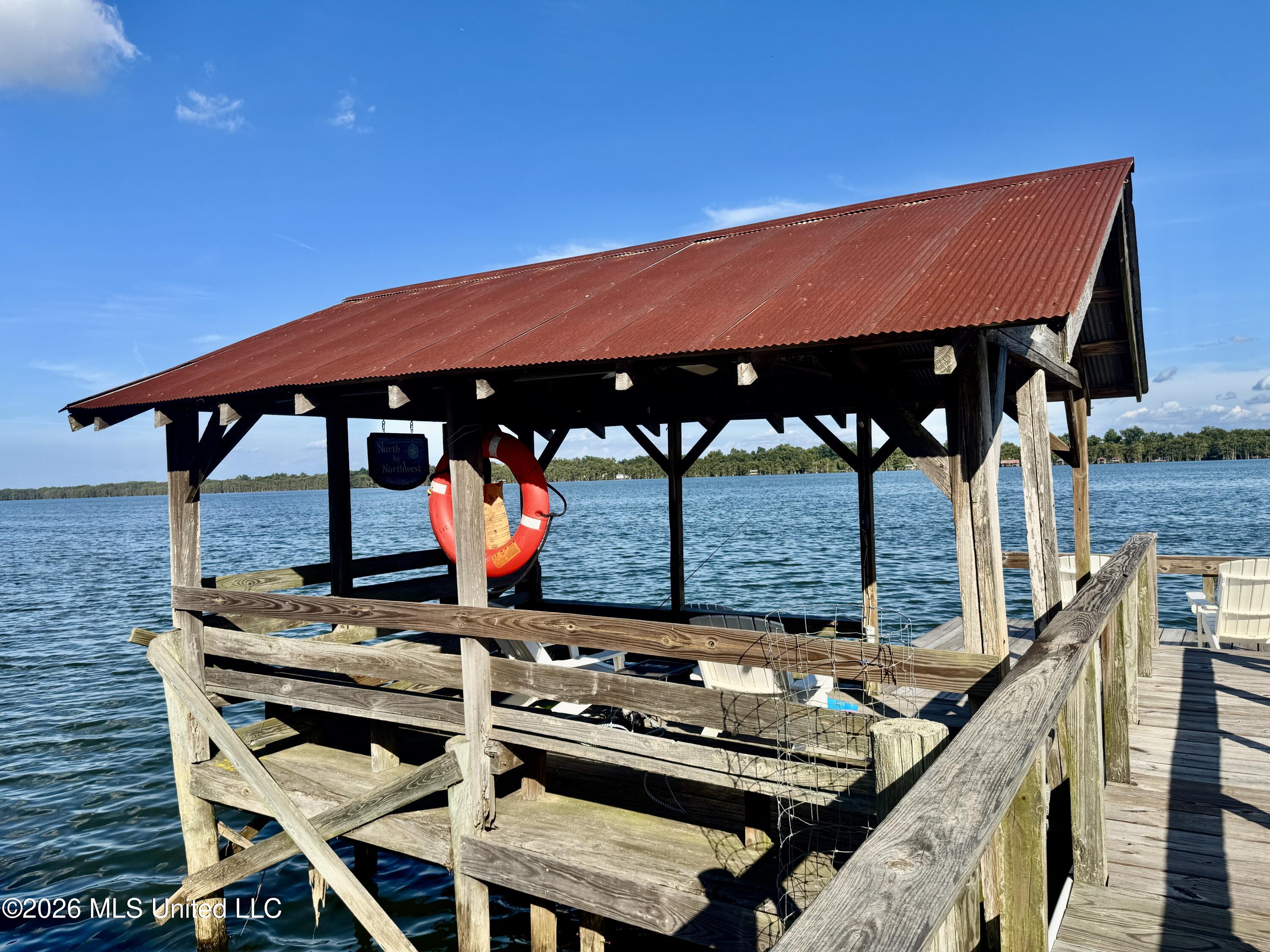 5525 Highway 568 Property Photo 11