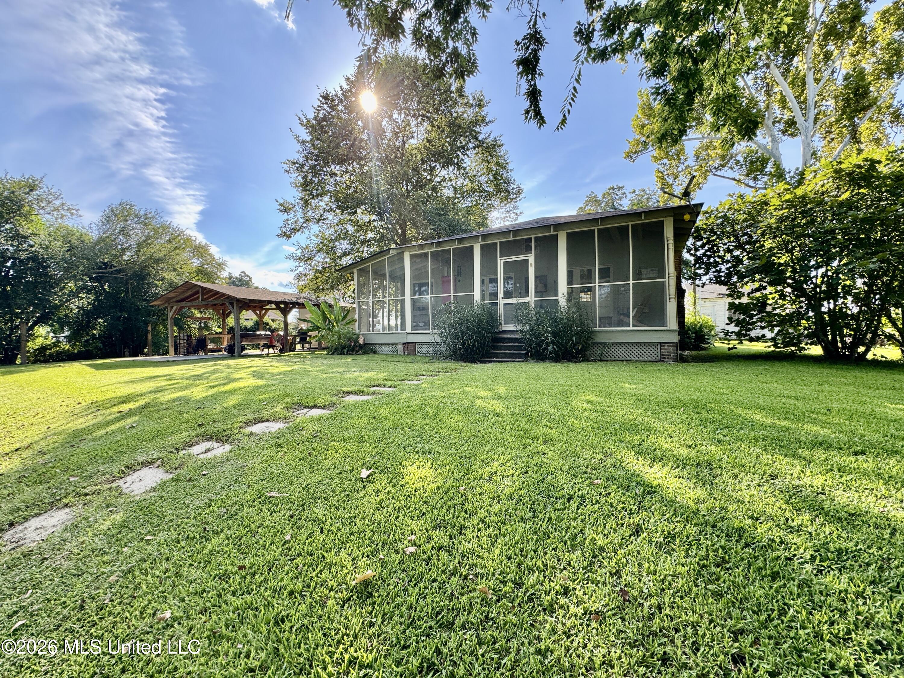 5525 Highway 568 Property Photo 23