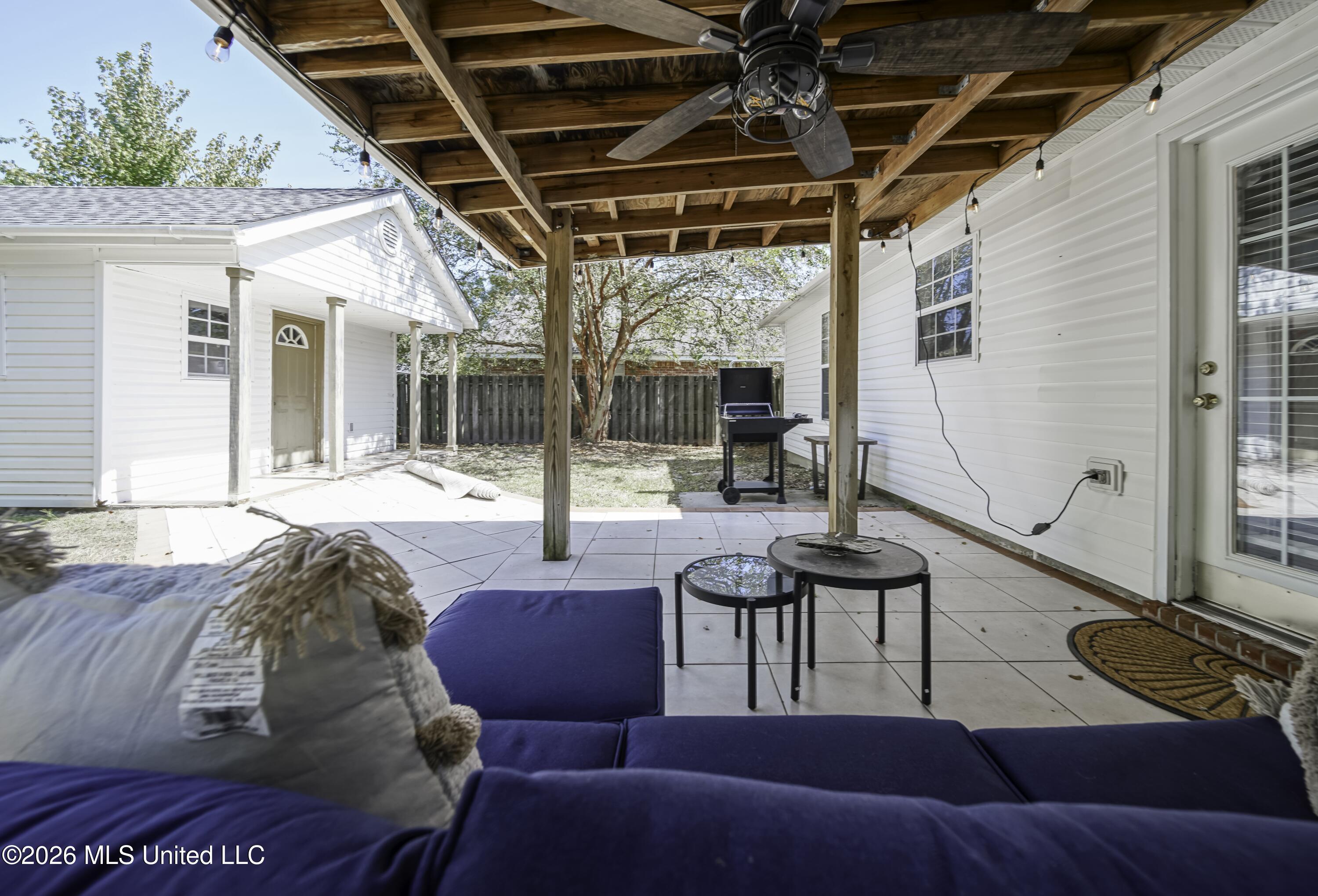 14188 N Country Hills Drive Property Photo 33