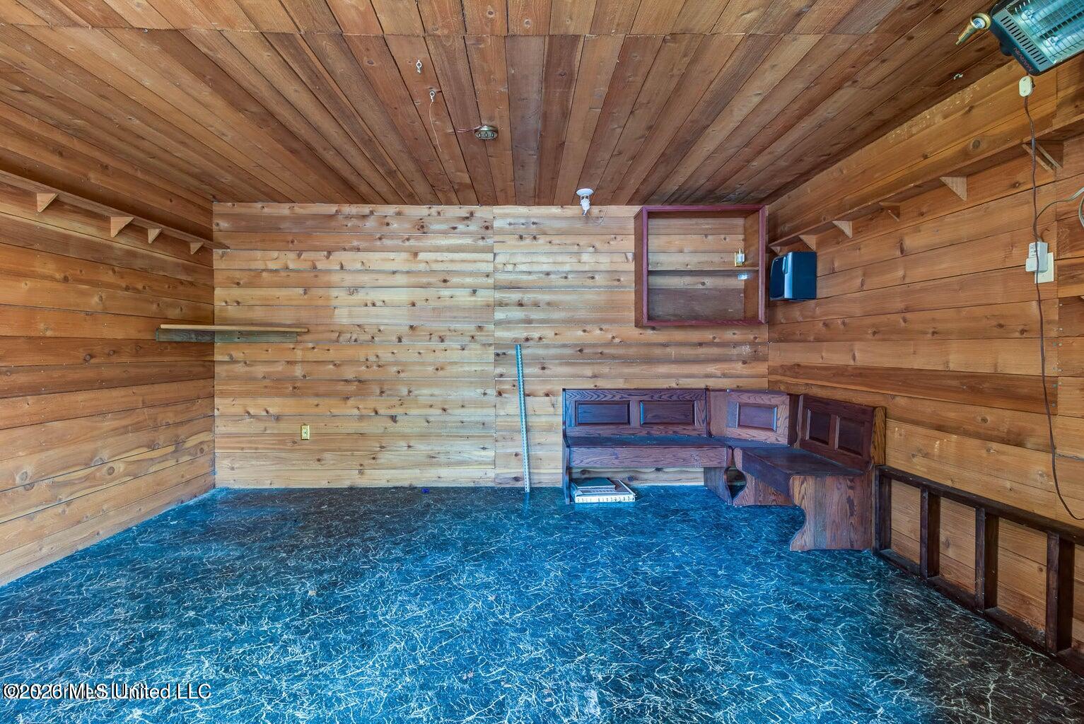 14188 N Country Hills Drive Property Photo 37