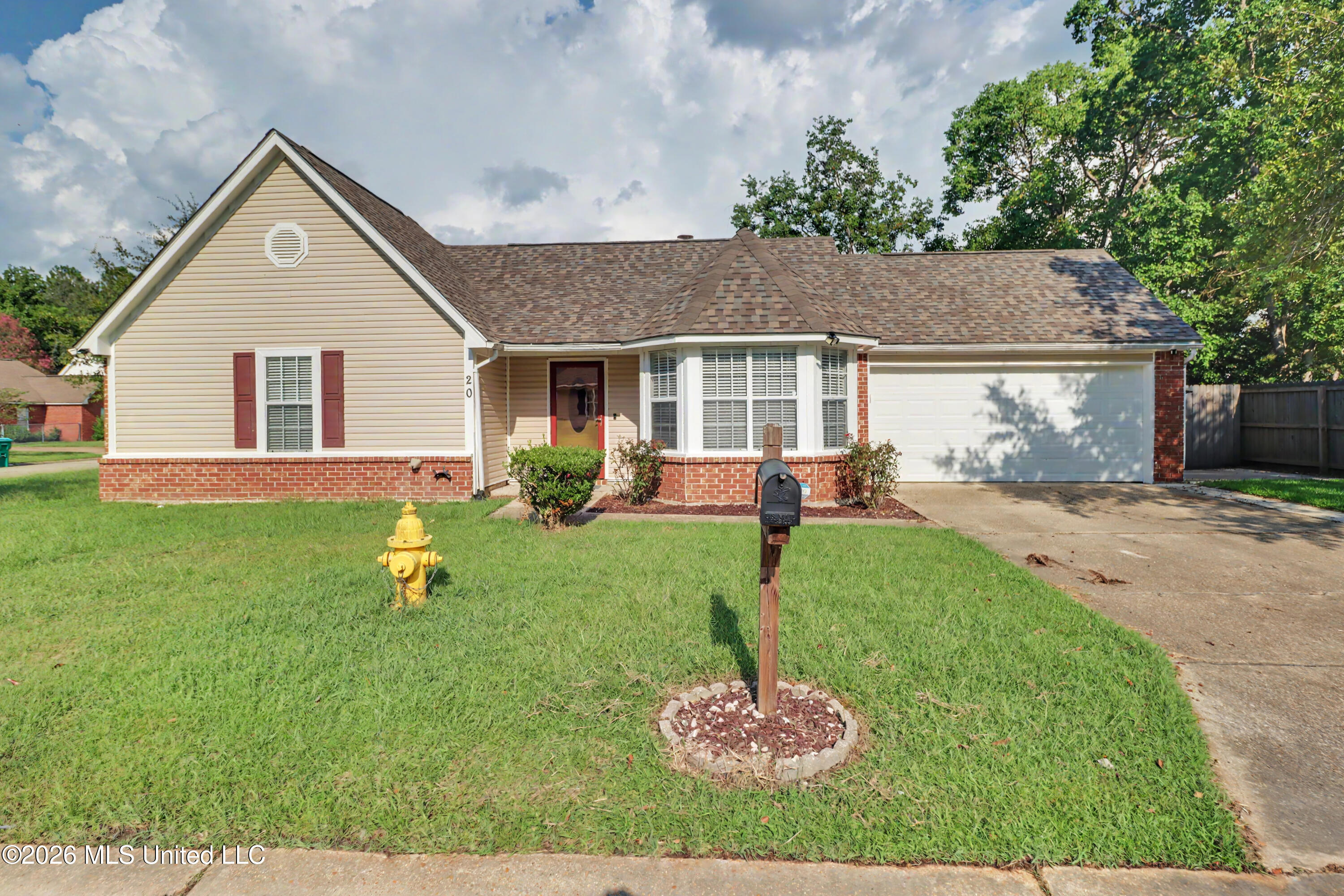 20 Heather Lane Property Photo 1