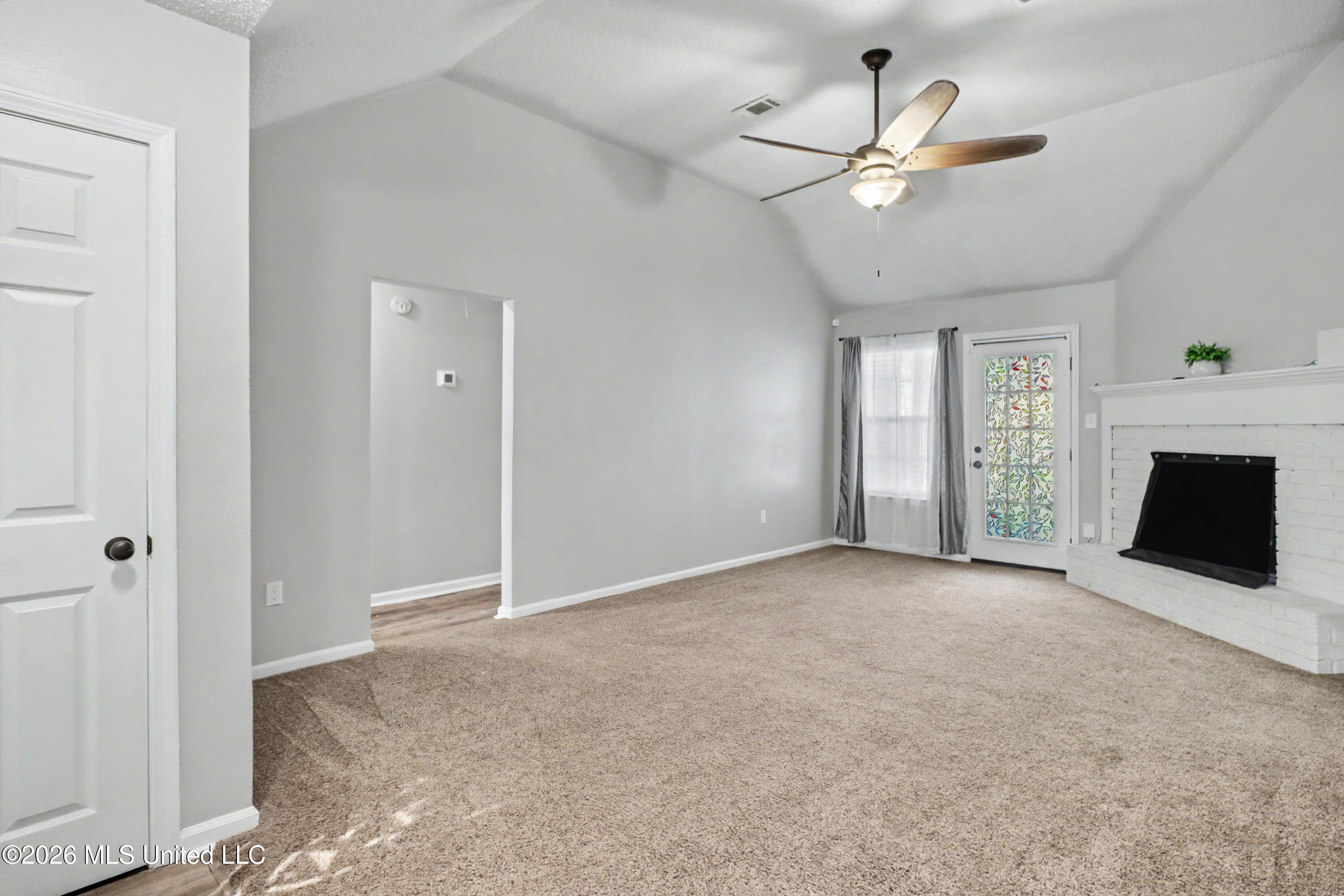 20 Heather Lane Property Photo 4