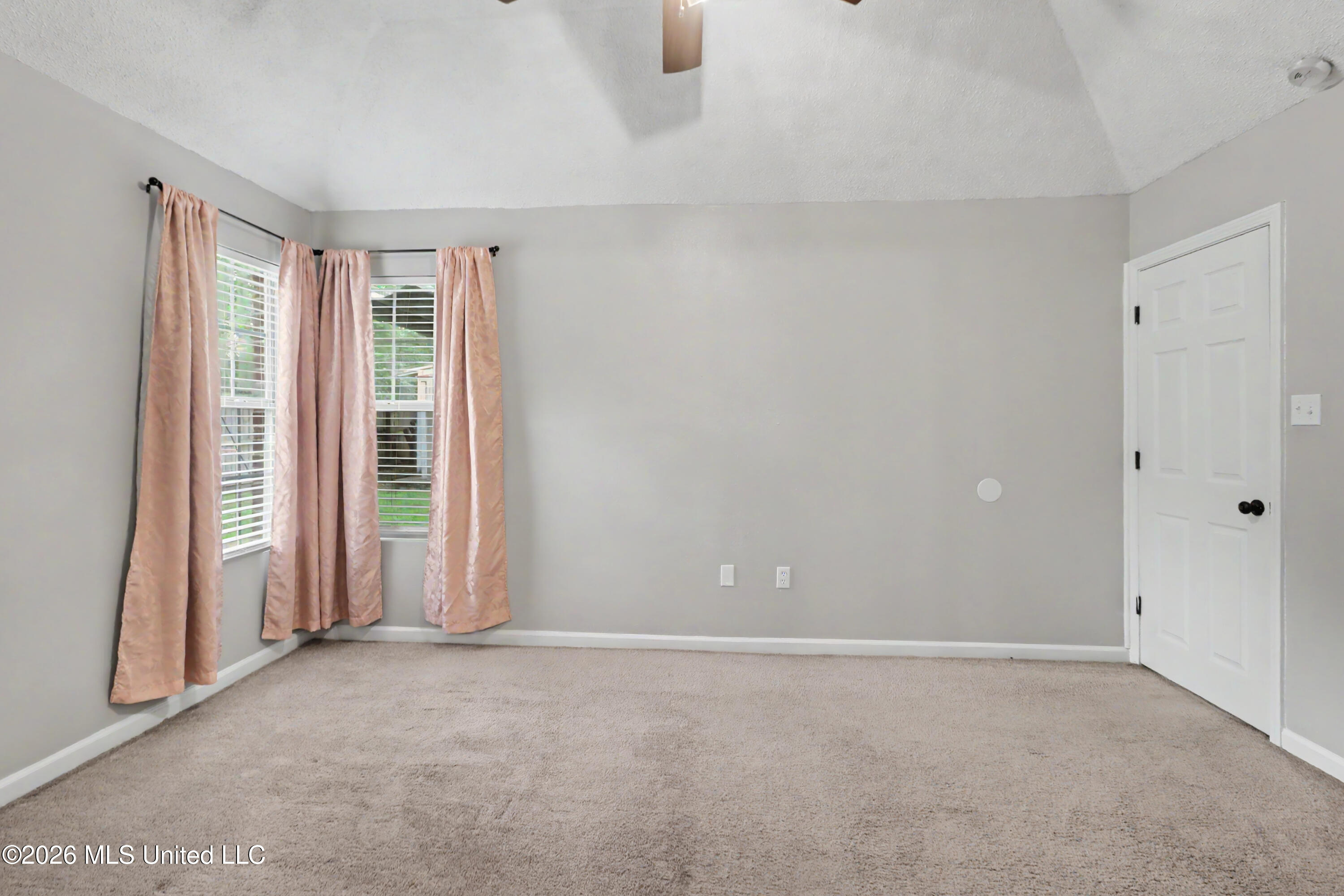 20 Heather Lane Property Photo 5