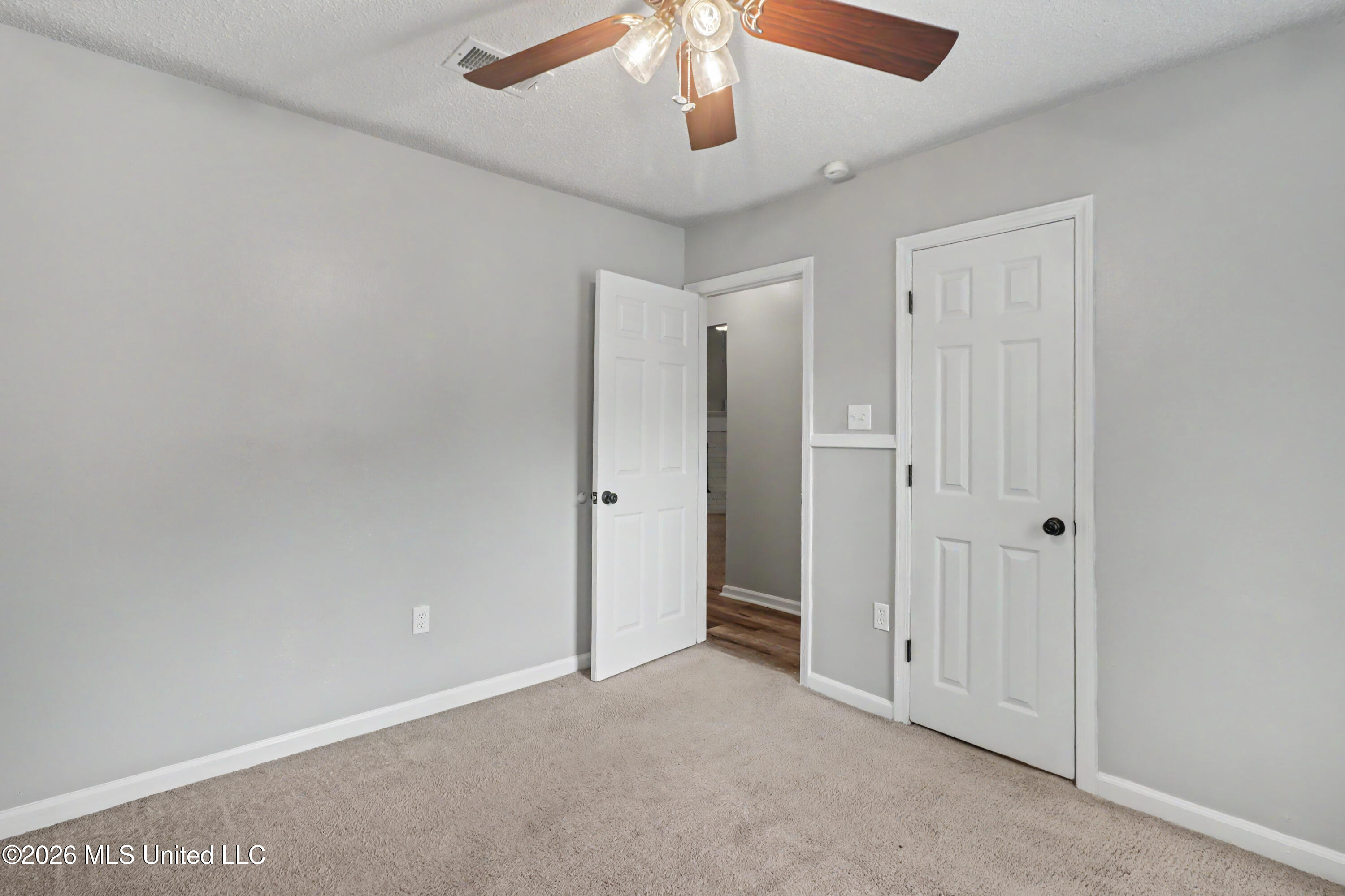 20 Heather Lane Property Photo 9