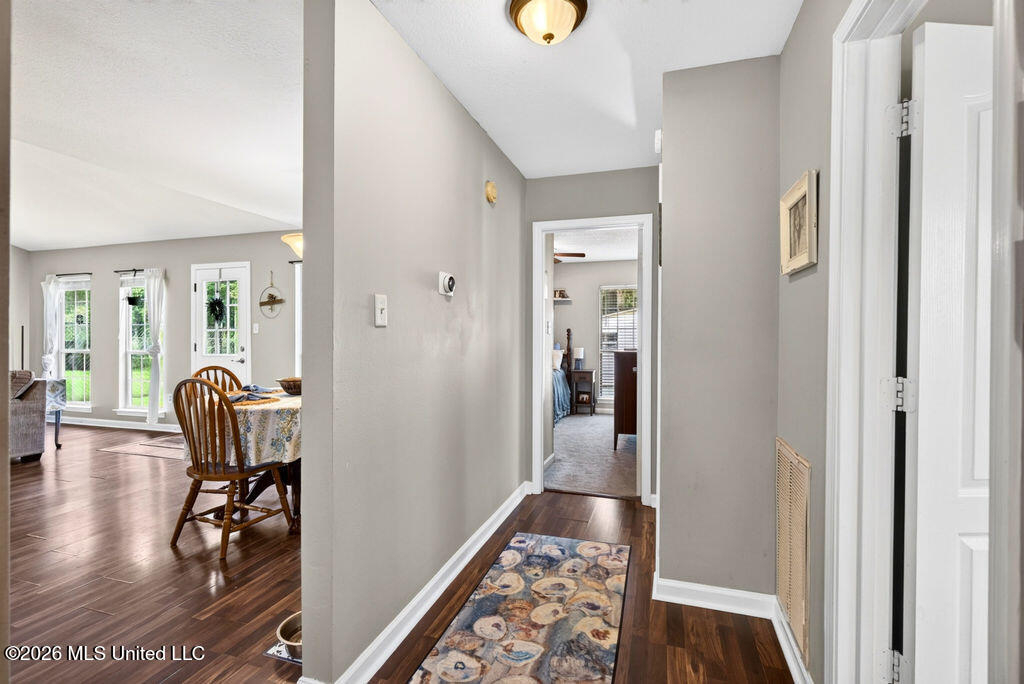 12237 Five Oaks Drive Property Photo 18