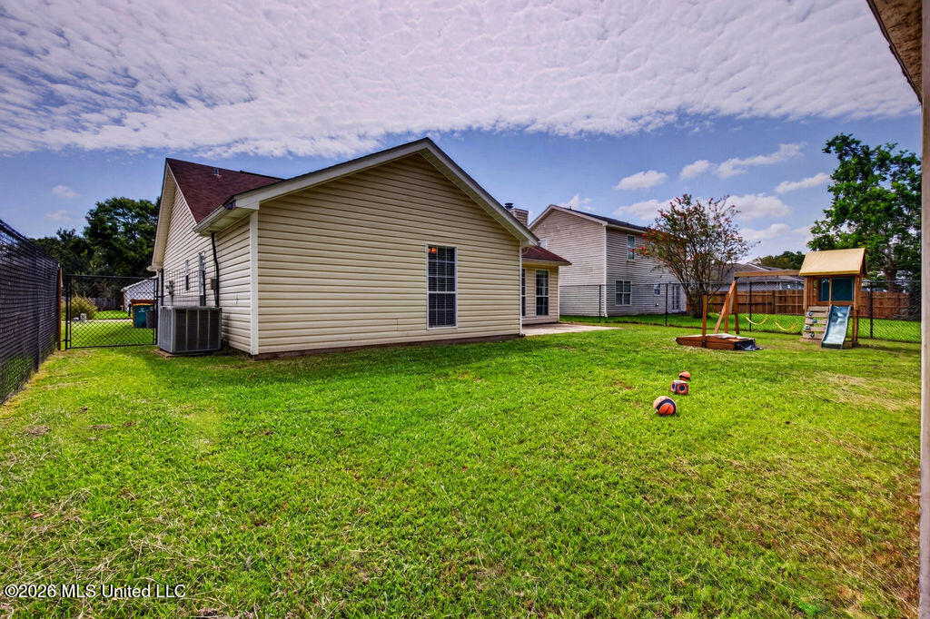 12237 Five Oaks Drive Property Photo 30