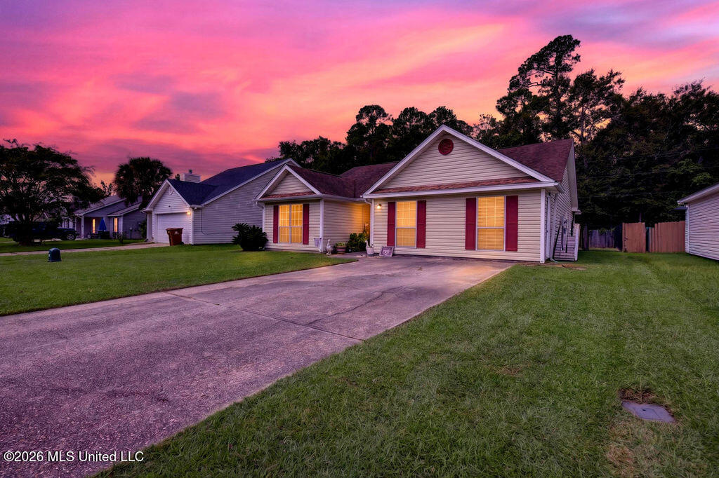 12237 Five Oaks Drive Property Photo 37