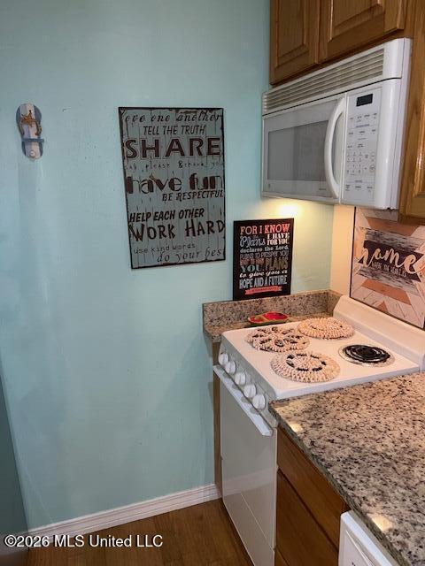 109 Lakeside Villla Property Photo 10