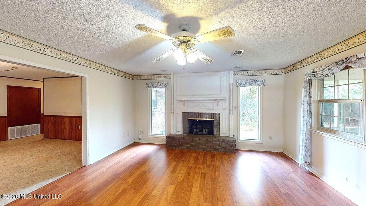314 Saint Augustine Avenue Property Photo 7