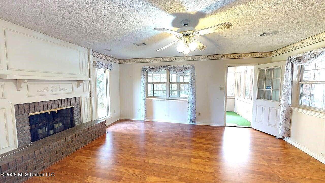 314 Saint Augustine Avenue Property Photo 8