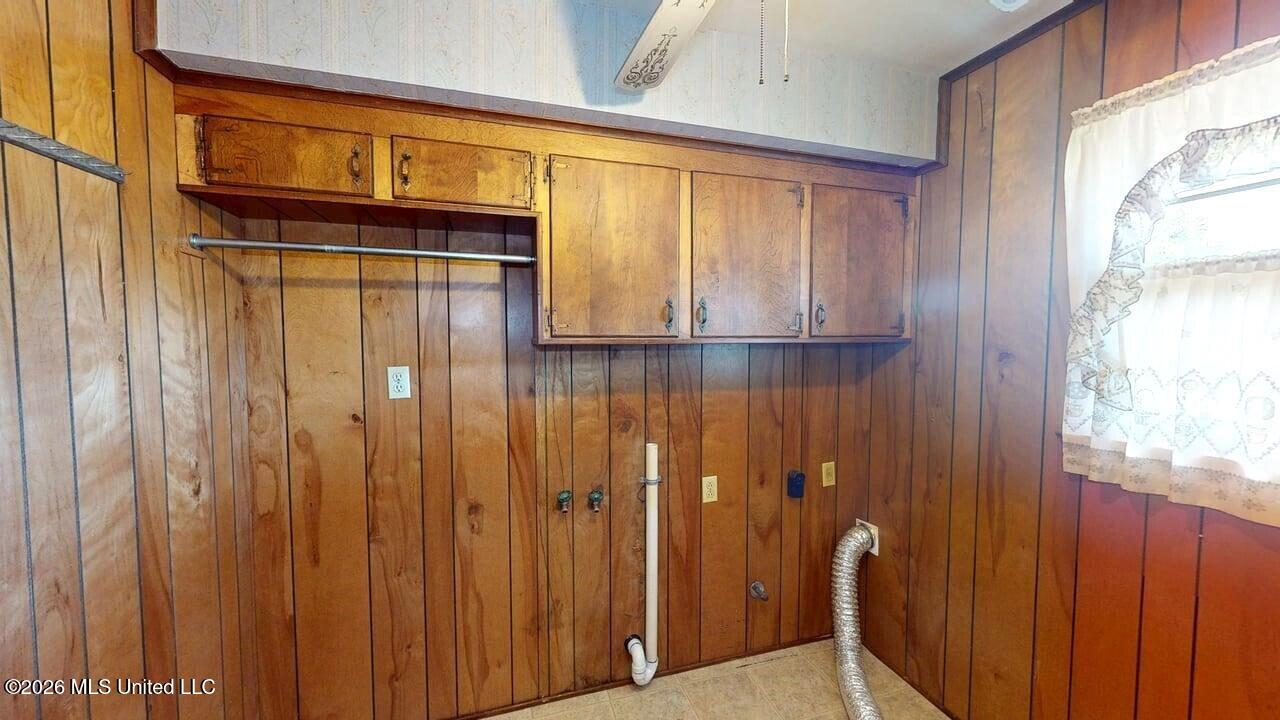 314 Saint Augustine Avenue Property Photo 9