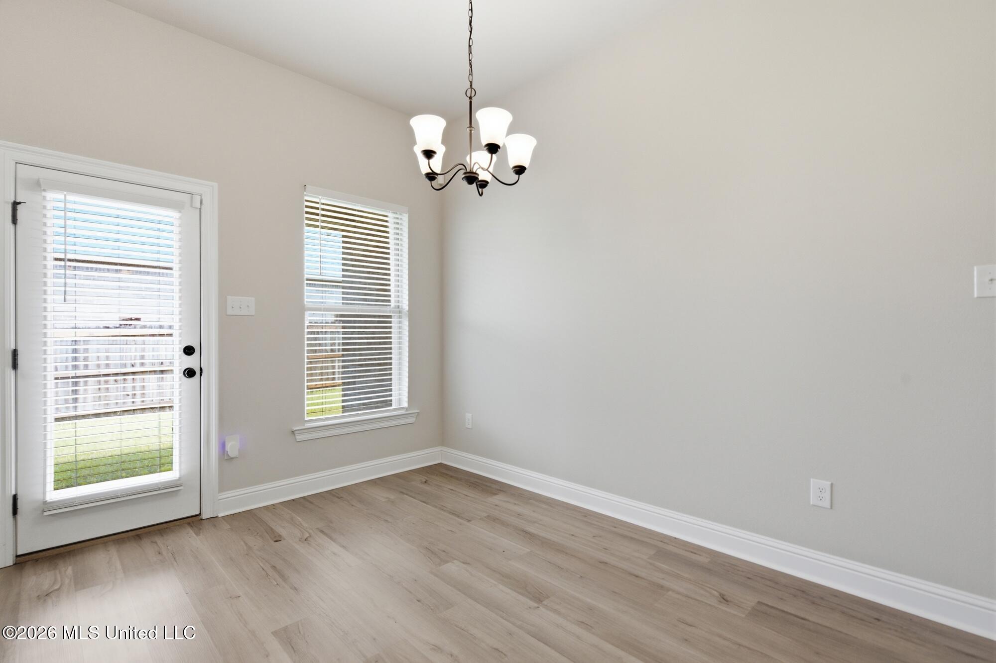 18120 Evergreen Drive Property Photo 9