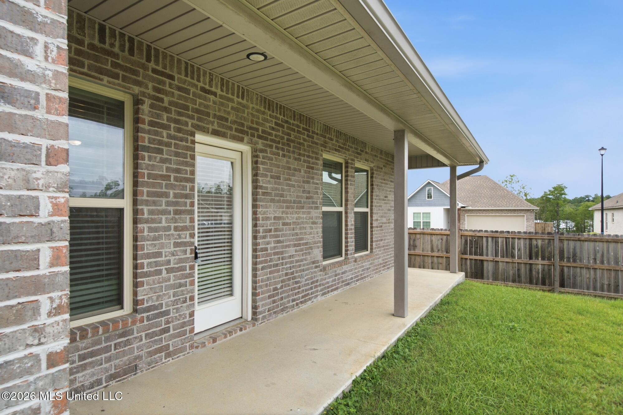 18120 Evergreen Drive Property Photo 26