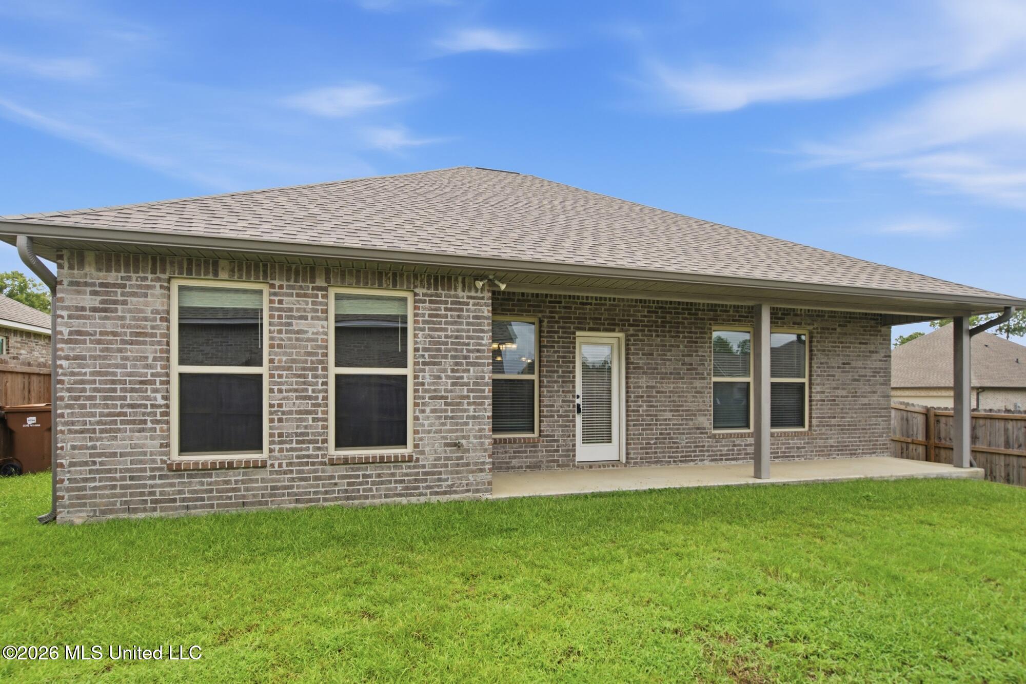 18120 Evergreen Drive Property Photo 28