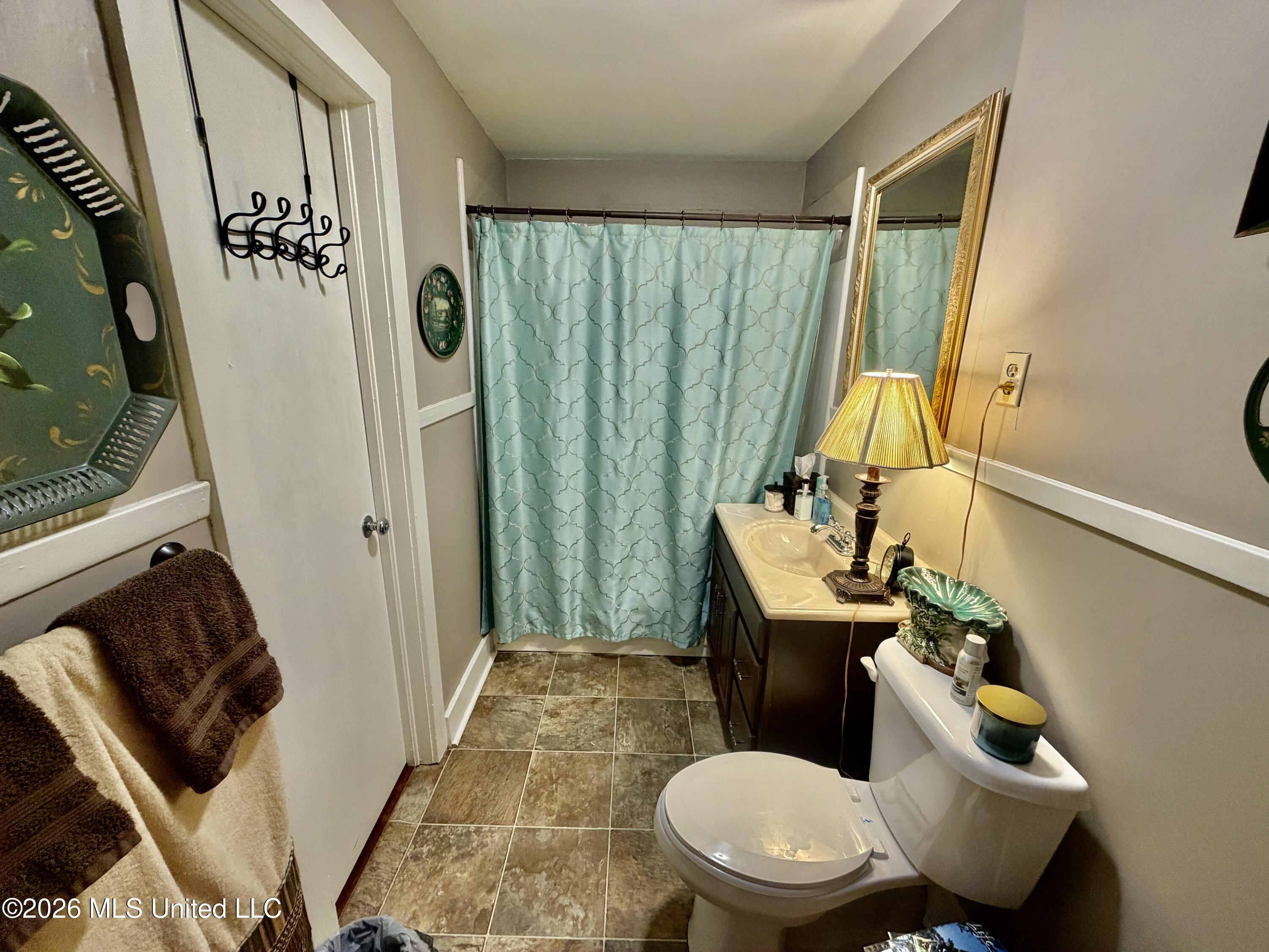 300 Scott Street Property Photo 13