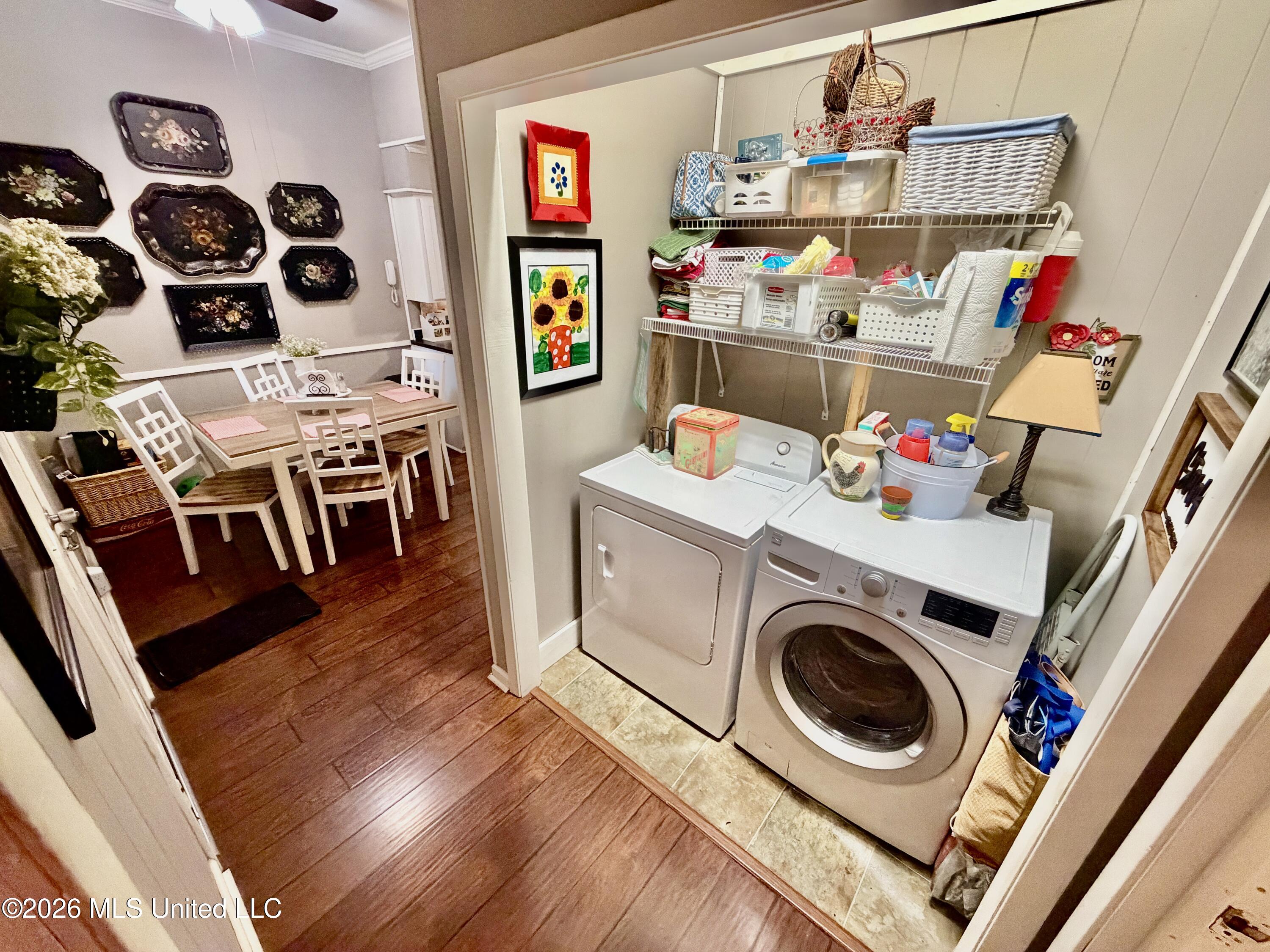 300 Scott Street Property Photo 14