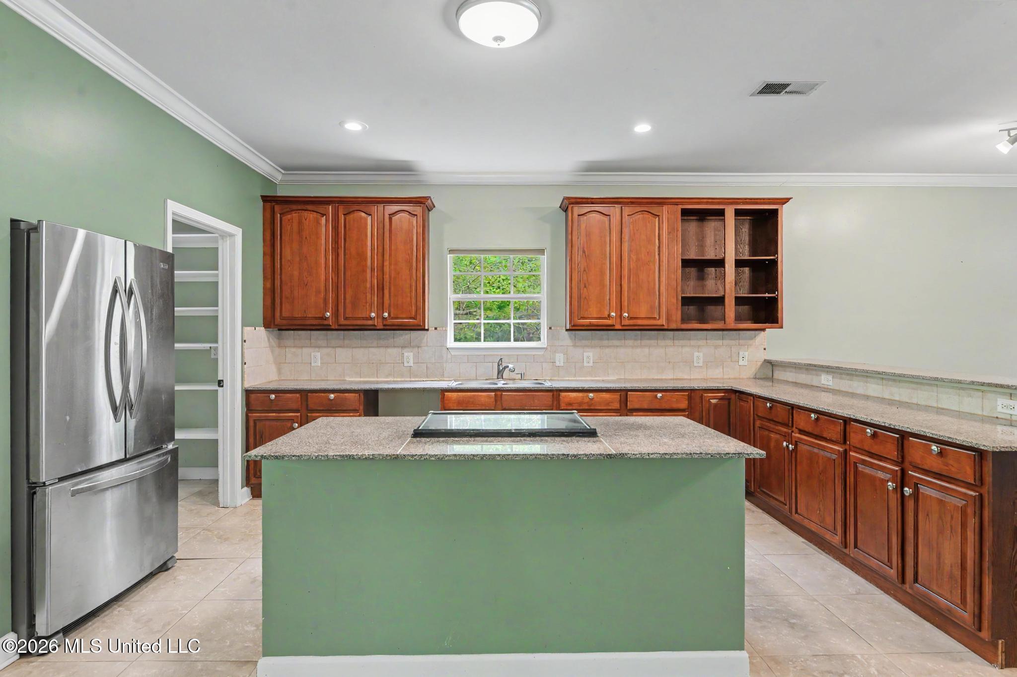 2008 Pompano Drive Property Photo 11