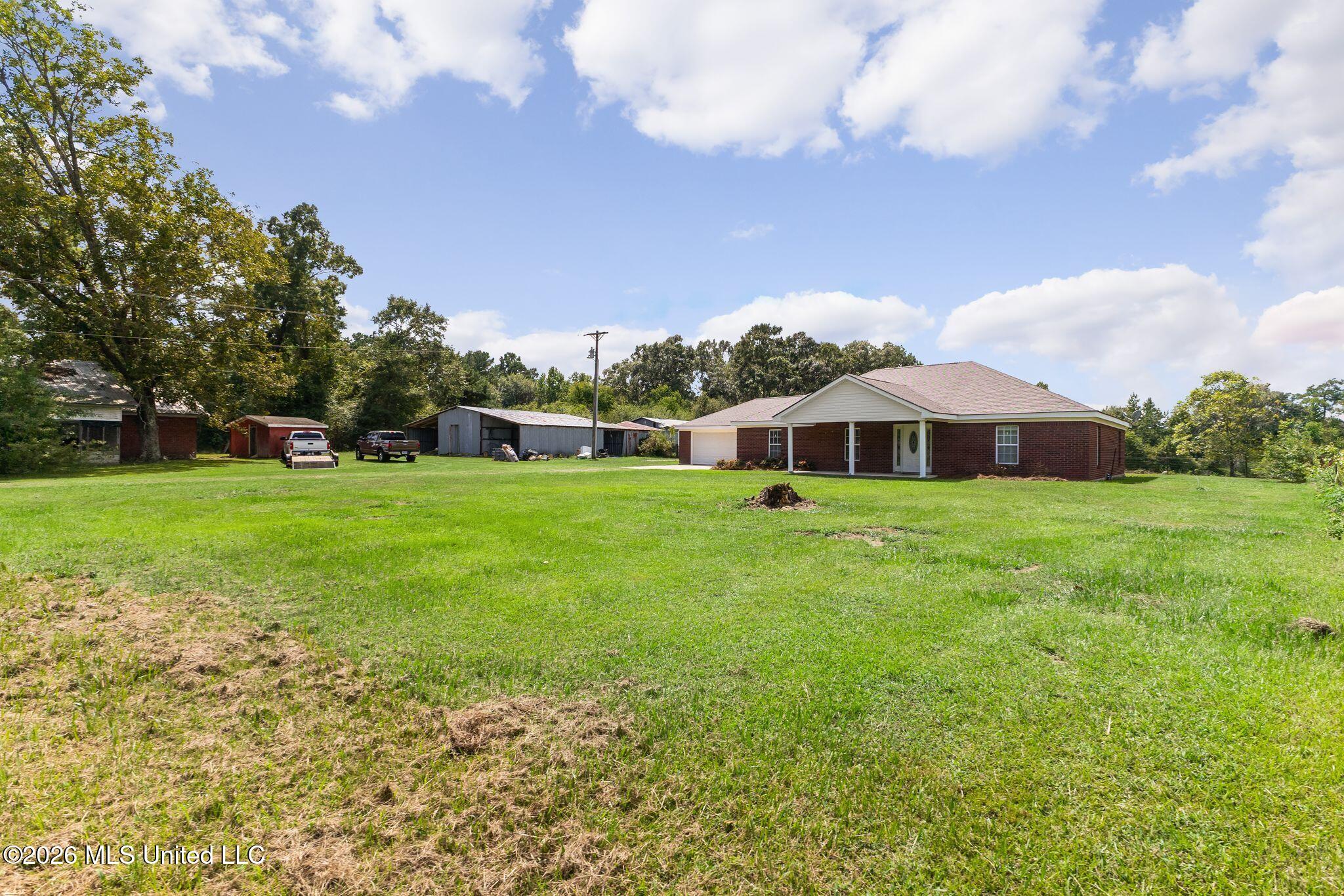 759 Lavelle Ladner Road Property Photo 3
