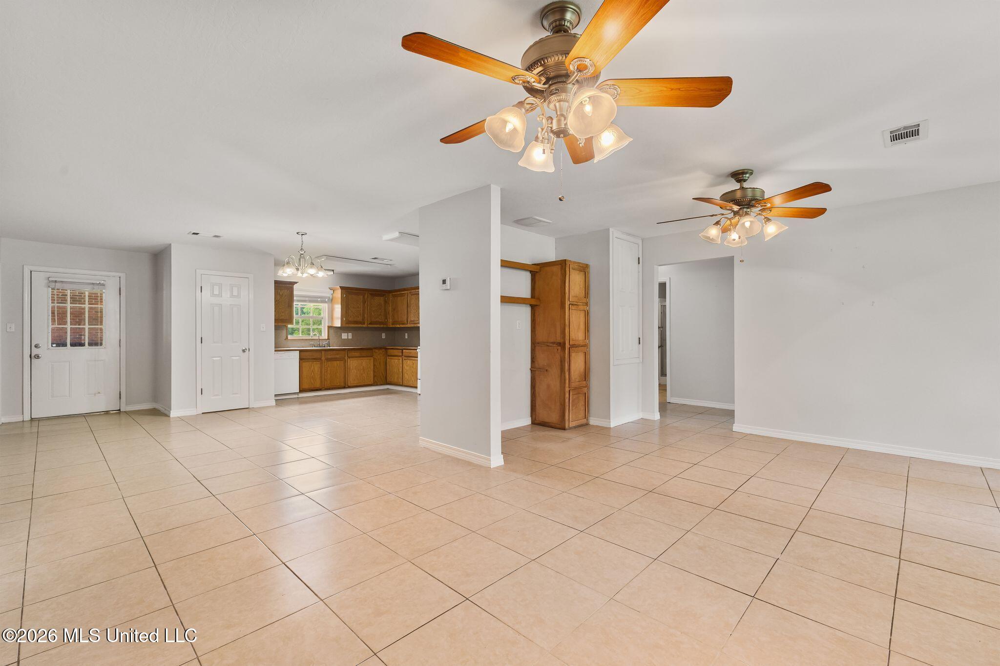 759 Lavelle Ladner Road Property Photo 7