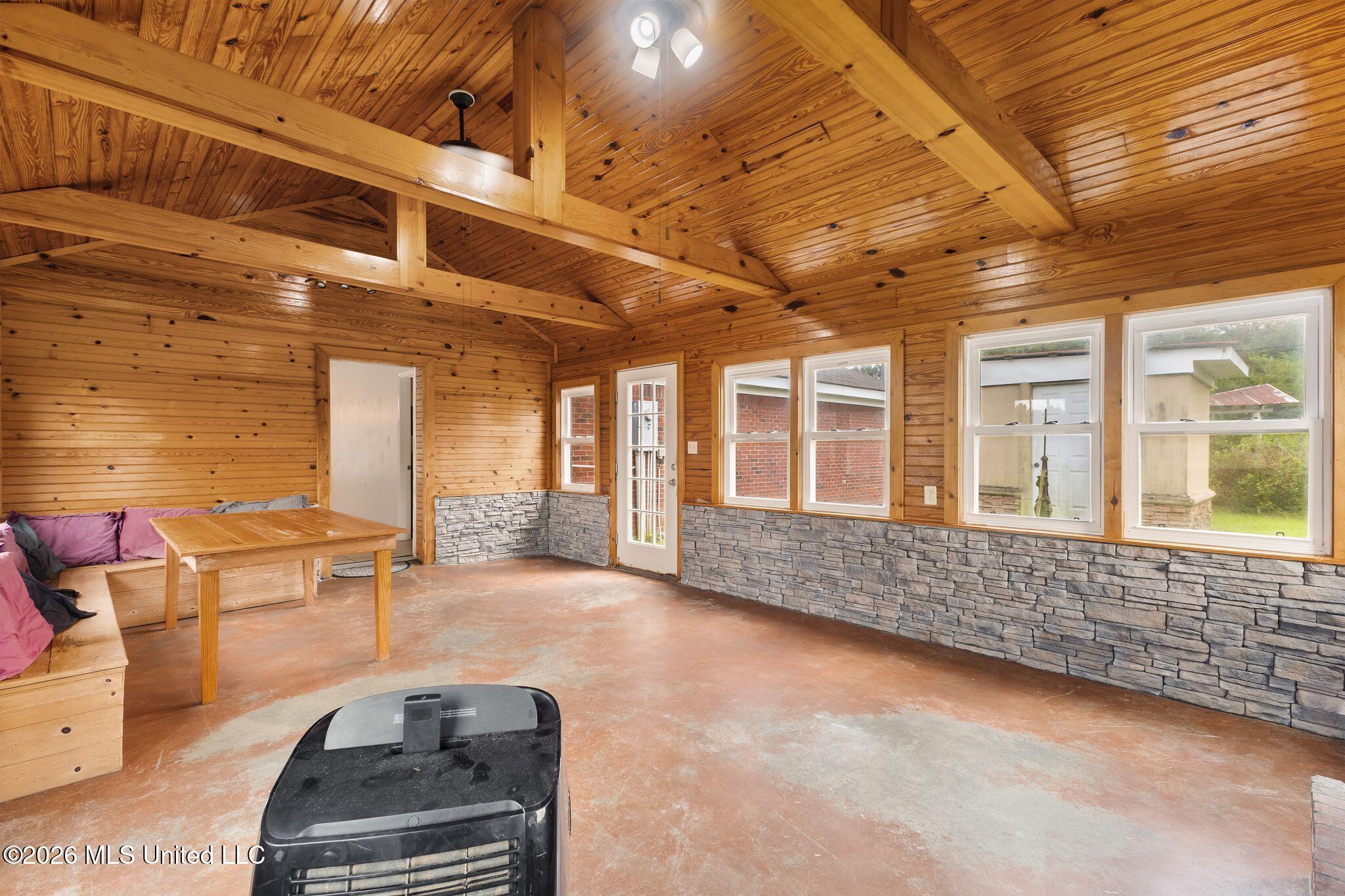 759 Lavelle Ladner Road Property Photo 11