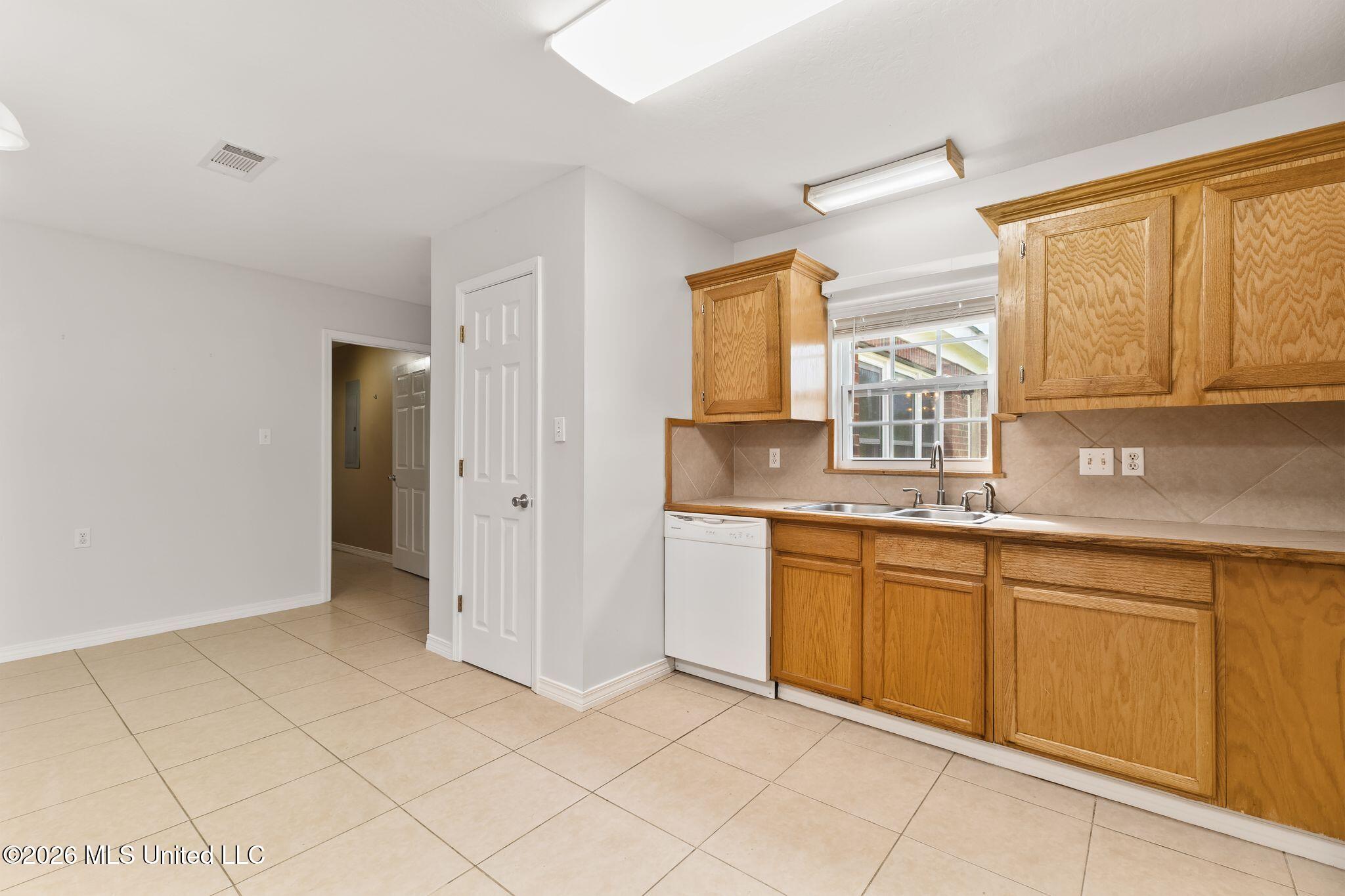 759 Lavelle Ladner Road Property Photo 16