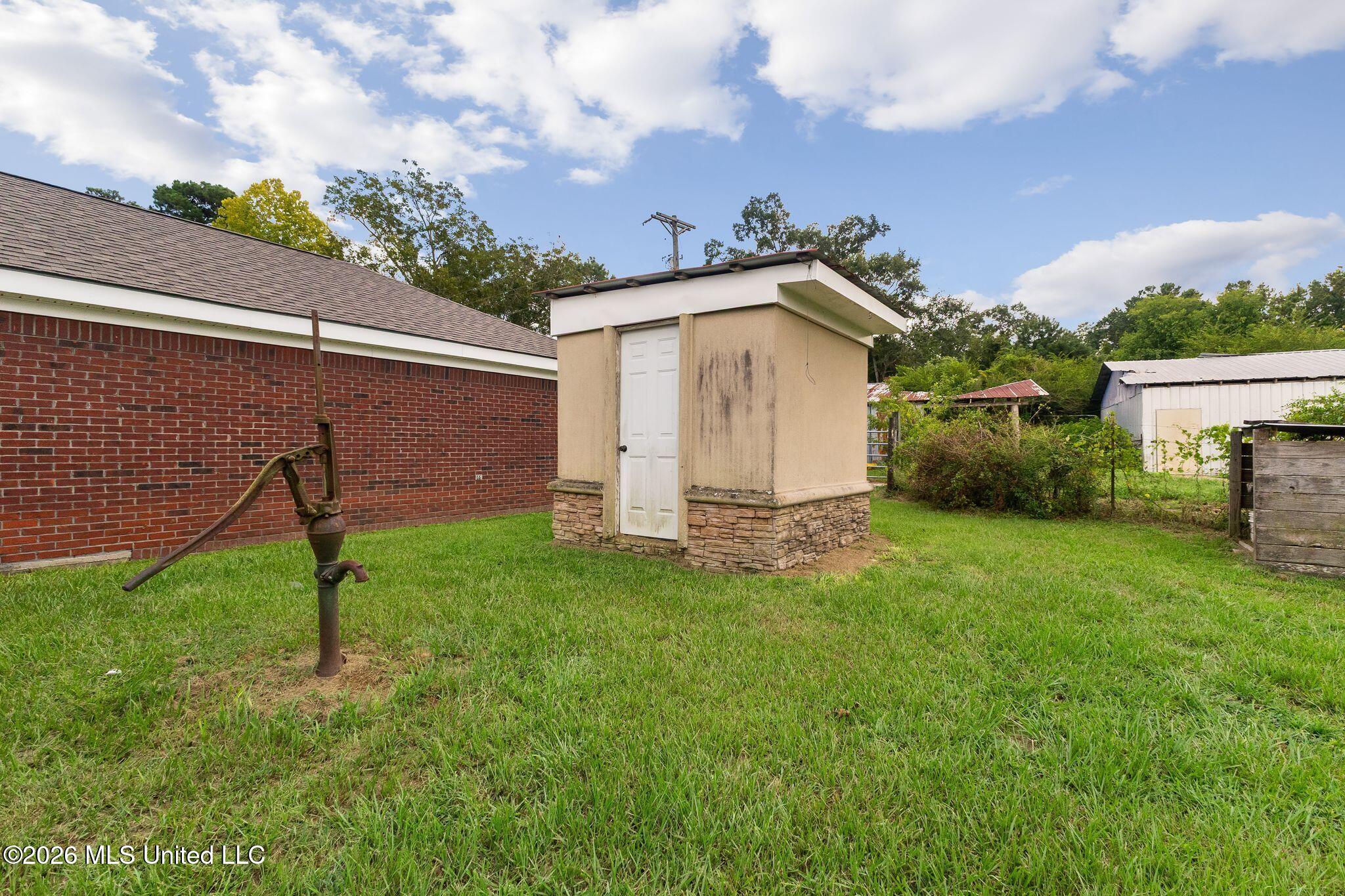 759 Lavelle Ladner Road Property Photo 33