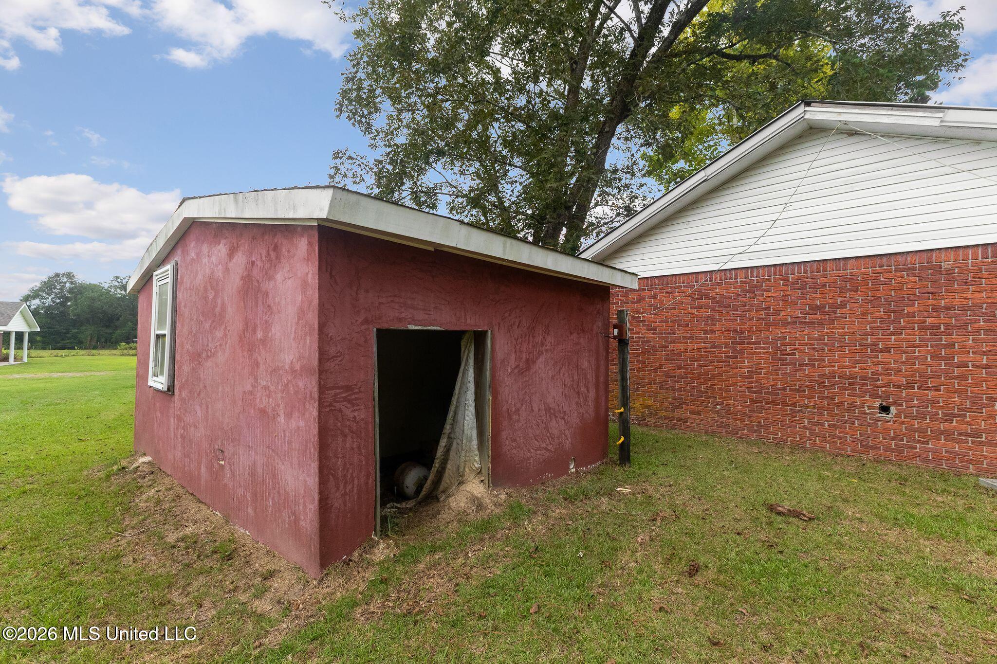 759 Lavelle Ladner Road Property Photo 35