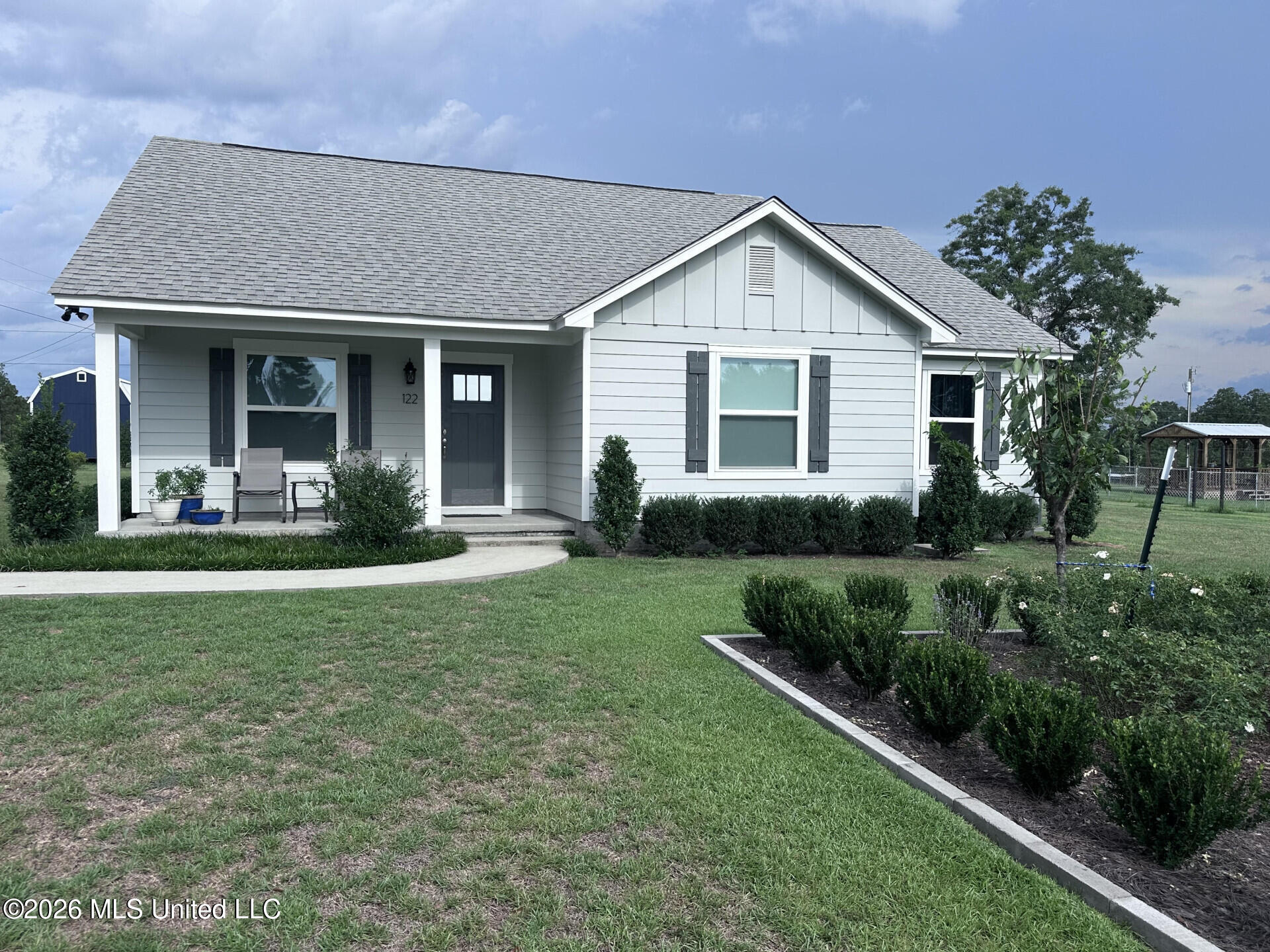 122 Green Road Property Photo 1