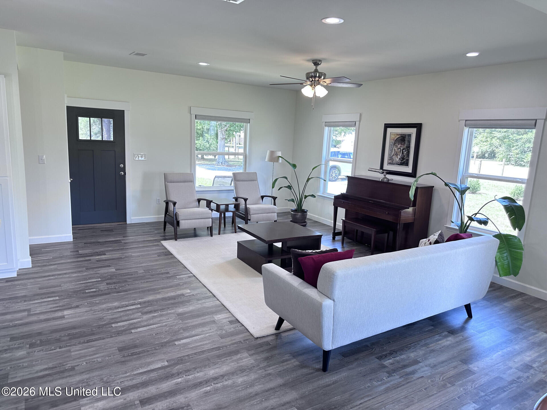 122 Green Road Property Photo 6