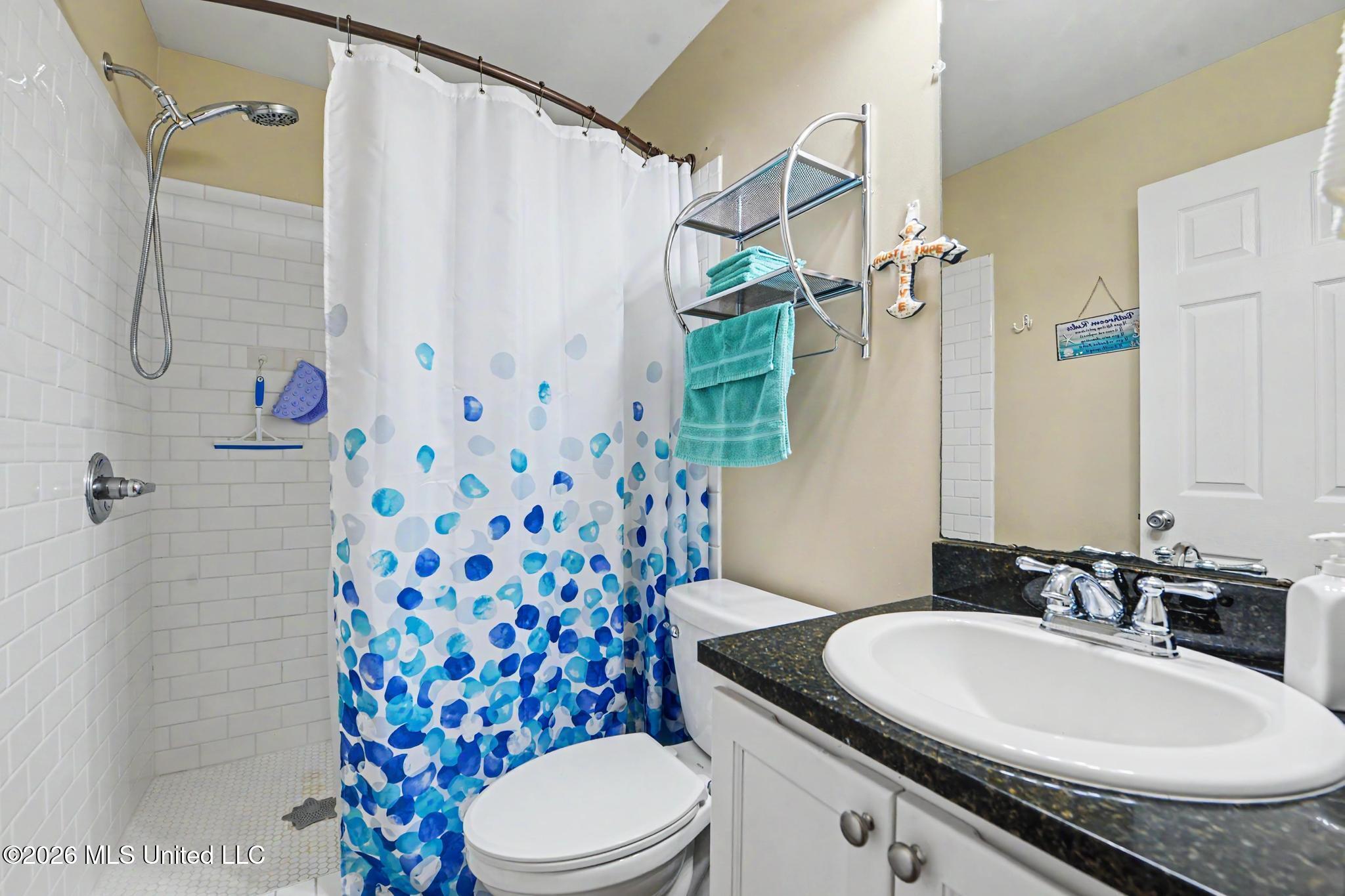 104 Hawthorne Drive Property Photo 19