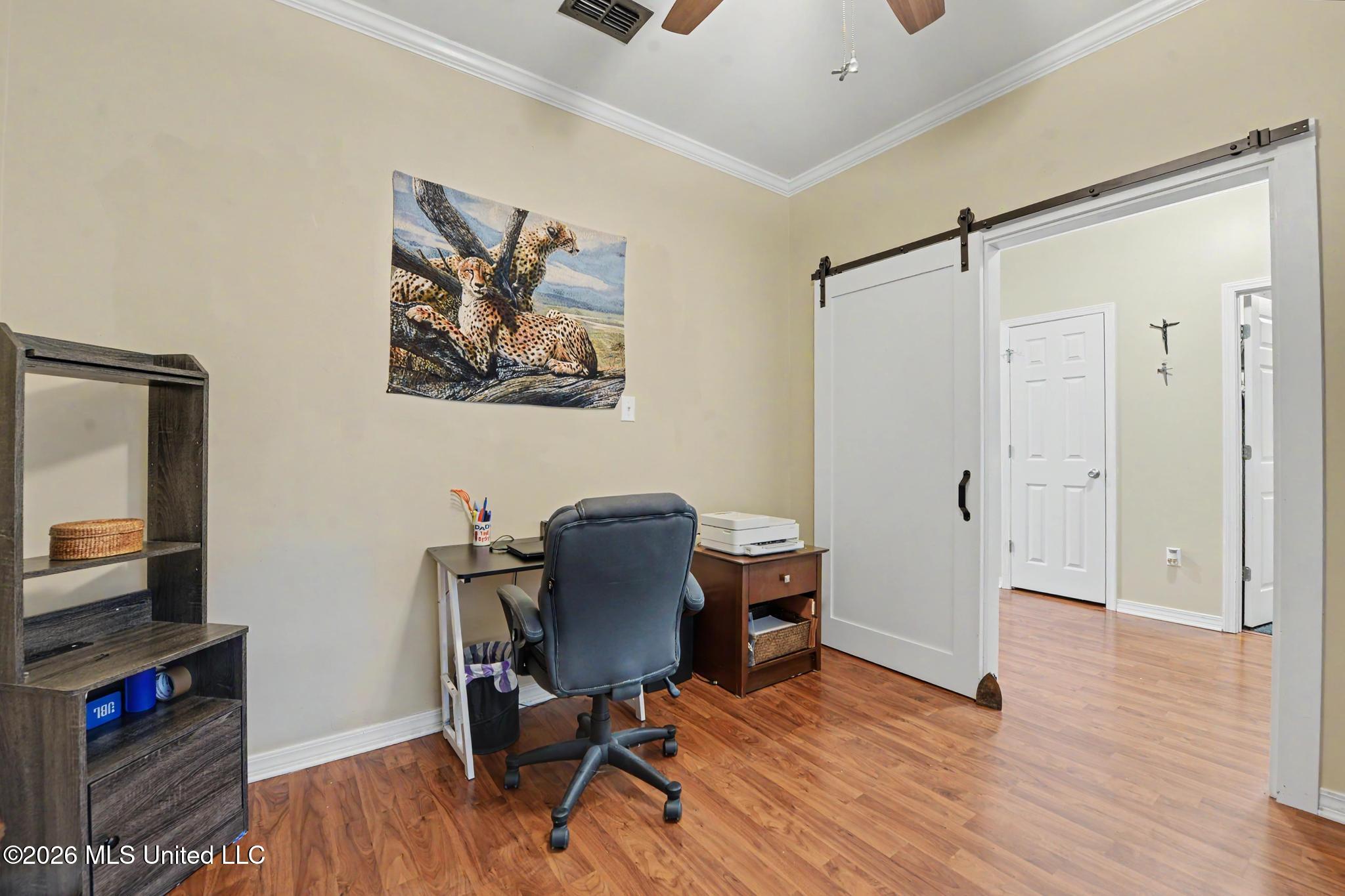 104 Hawthorne Drive Property Photo 21