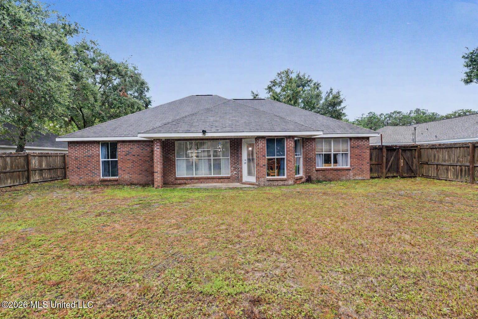 104 Hawthorne Drive Property Photo 24